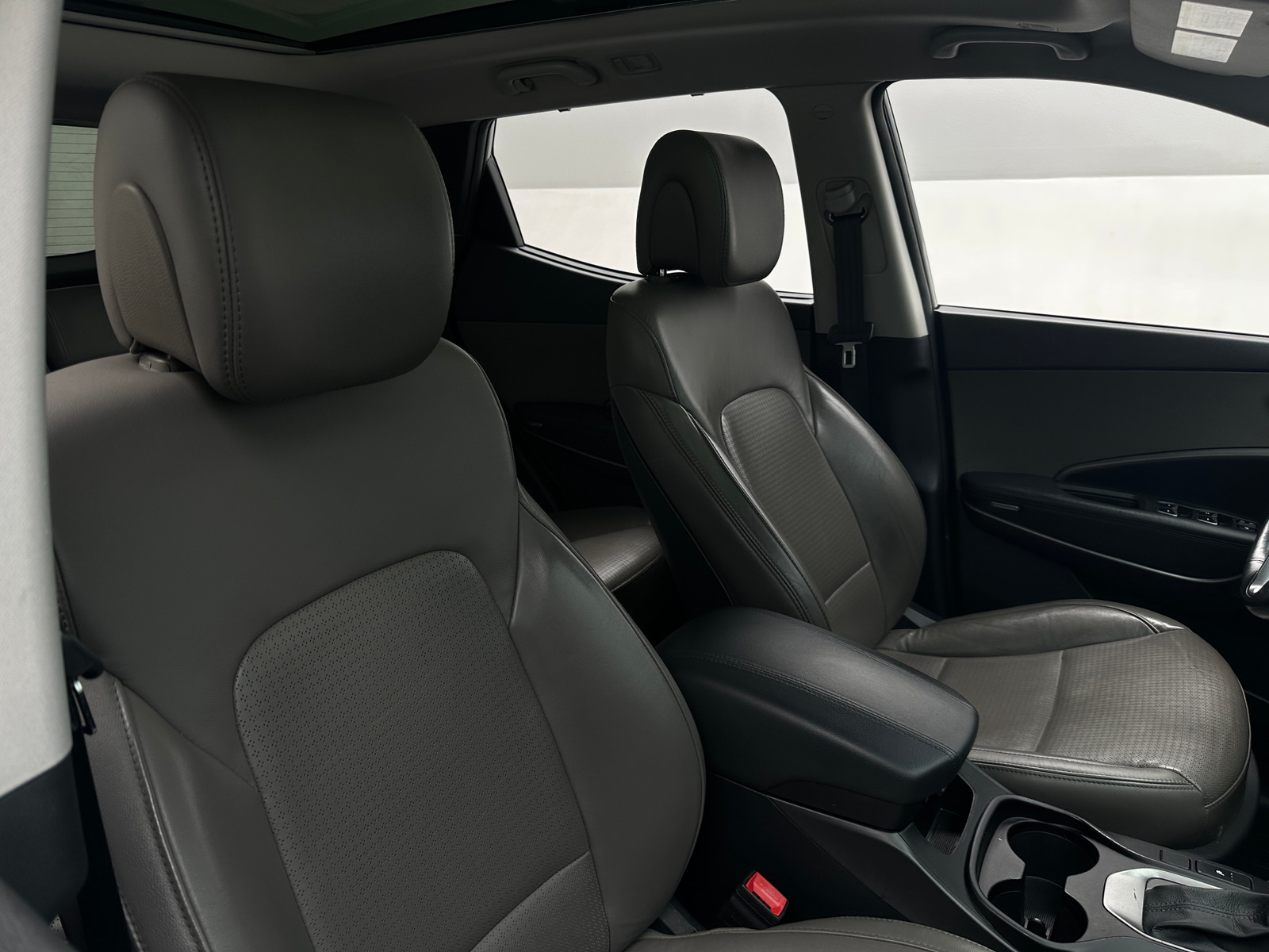 Thumbnail: 2013 Hyundai Santa Fe - 2