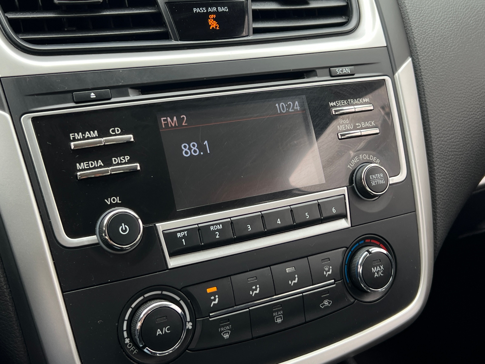 Thumbnail: 2018 Nissan Altima - 4