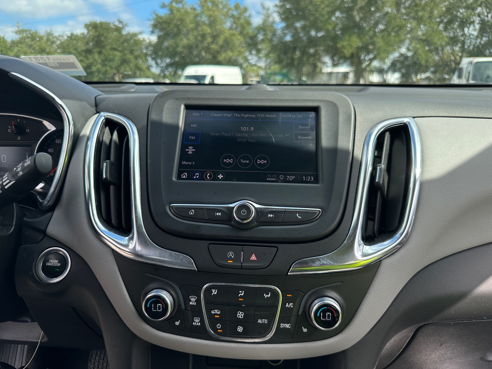 Thumbnail: 2024 Chevrolet Equinox - 4