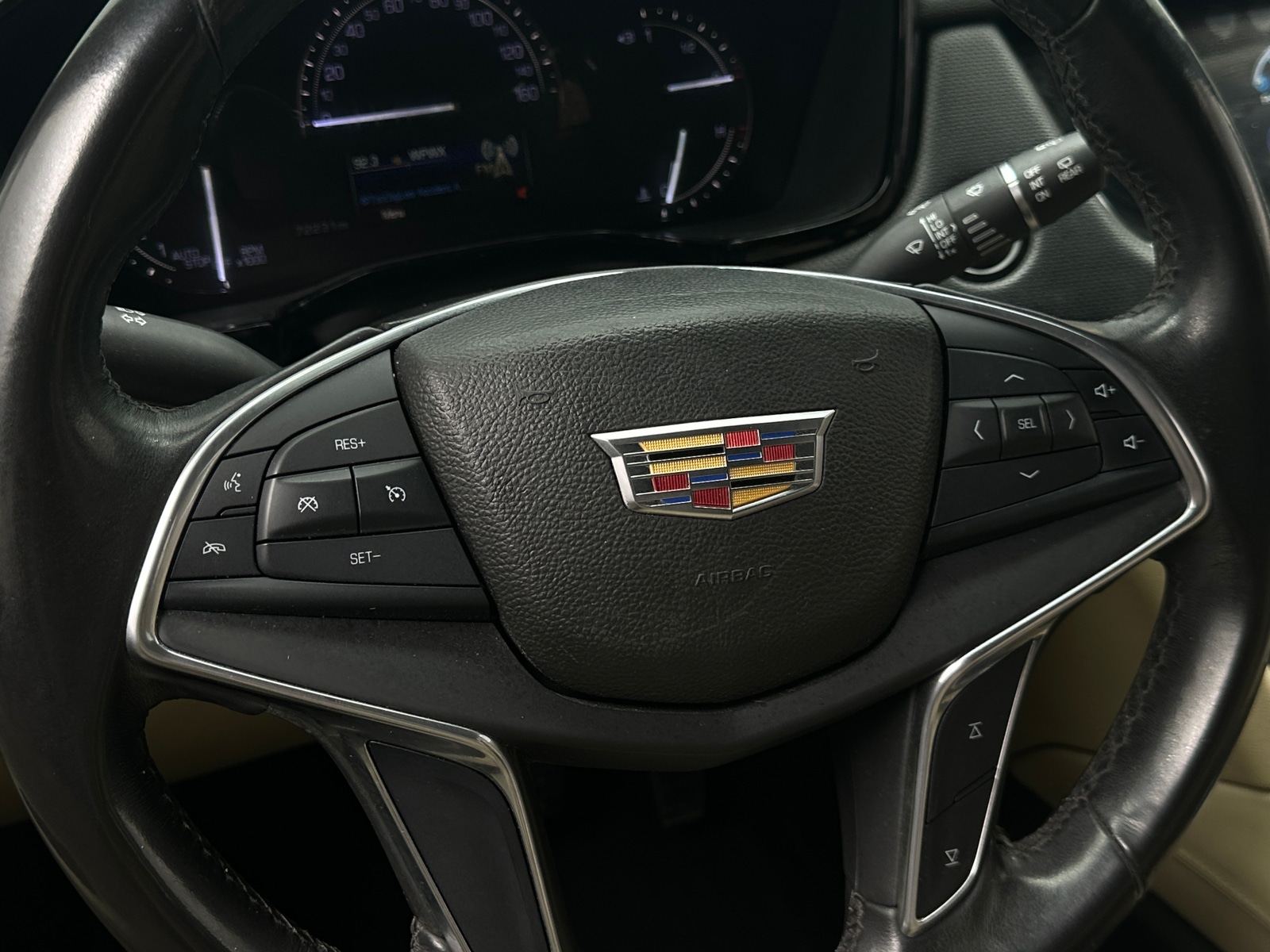 Thumbnail: 2017 Cadillac XT5 - 4