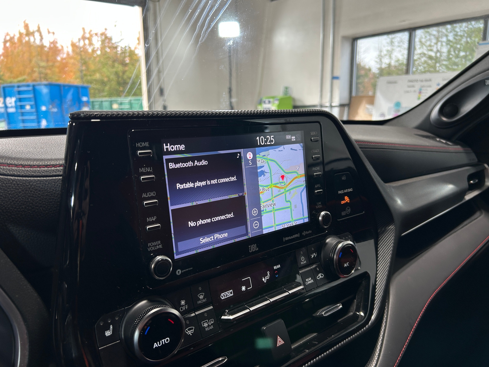 Thumbnail: 2022 Toyota Highlander - 3