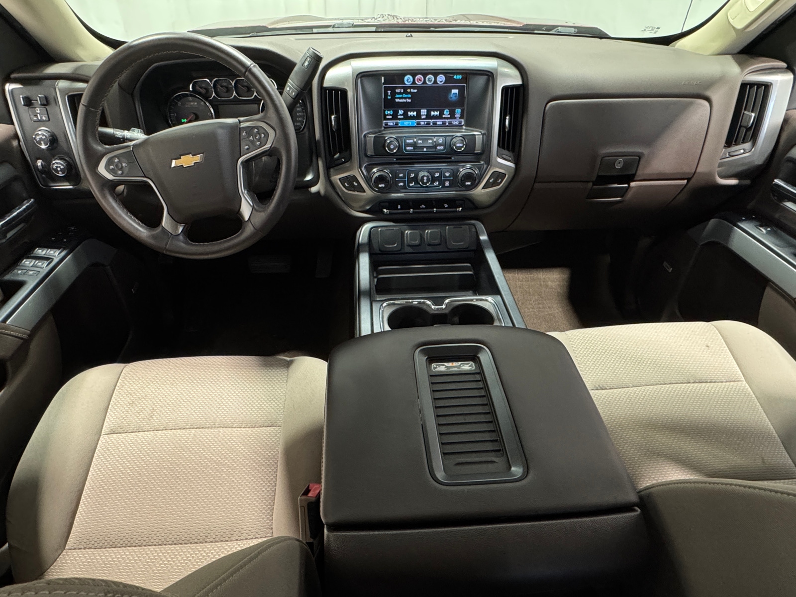 Thumbnail: 2017 Chevrolet Silverado 1500 - 3