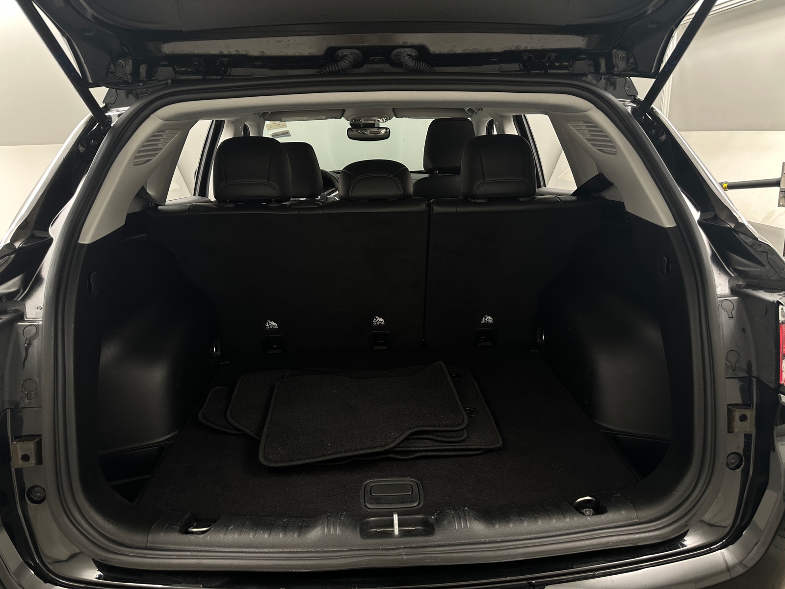 Thumbnail: 2022 Jeep Compass - 6