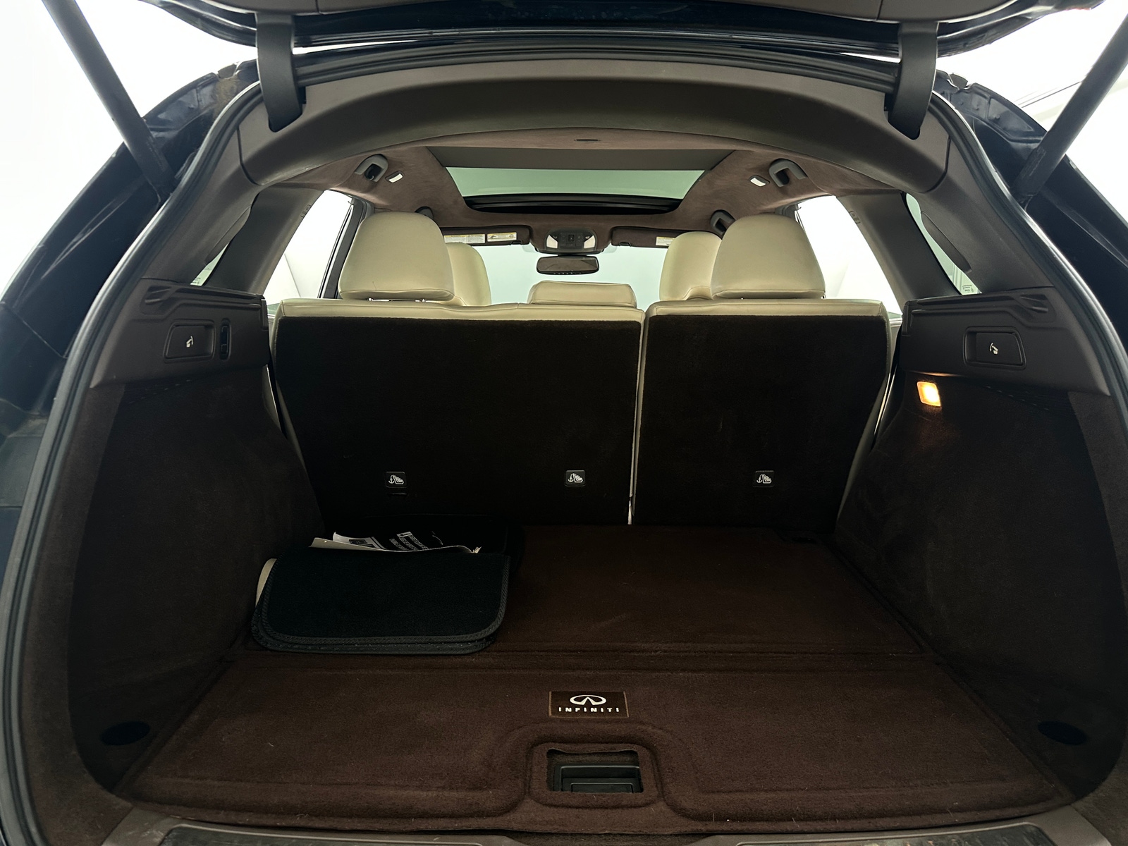 Thumbnail: 2019 INFINITI QX50 - 6