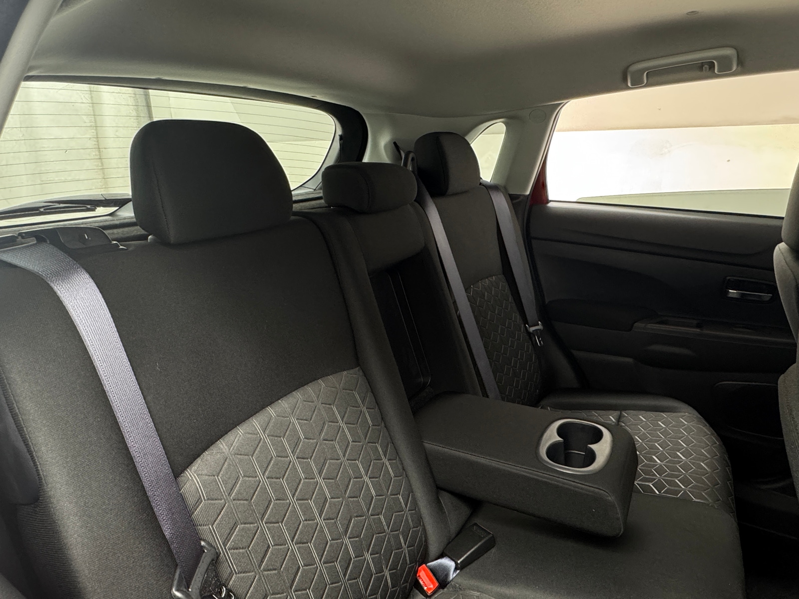 Thumbnail: 2024 Mitsubishi Outlander Sport - 6