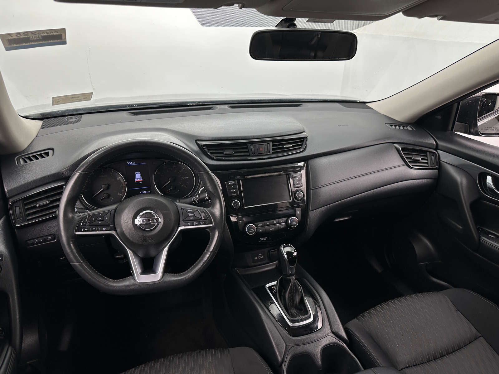 Thumbnail: 2018 Nissan Rogue - 3