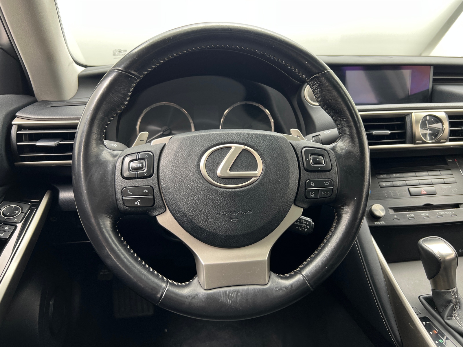 Thumbnail: 2017 Lexus IS - 4