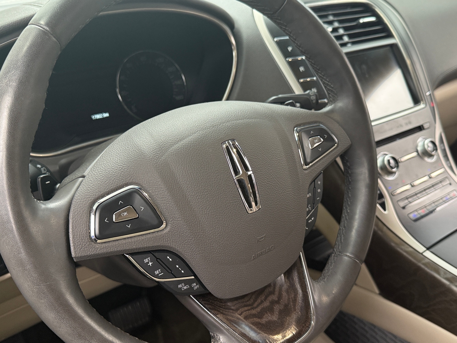 Thumbnail: 2018 Lincoln MKX - 4