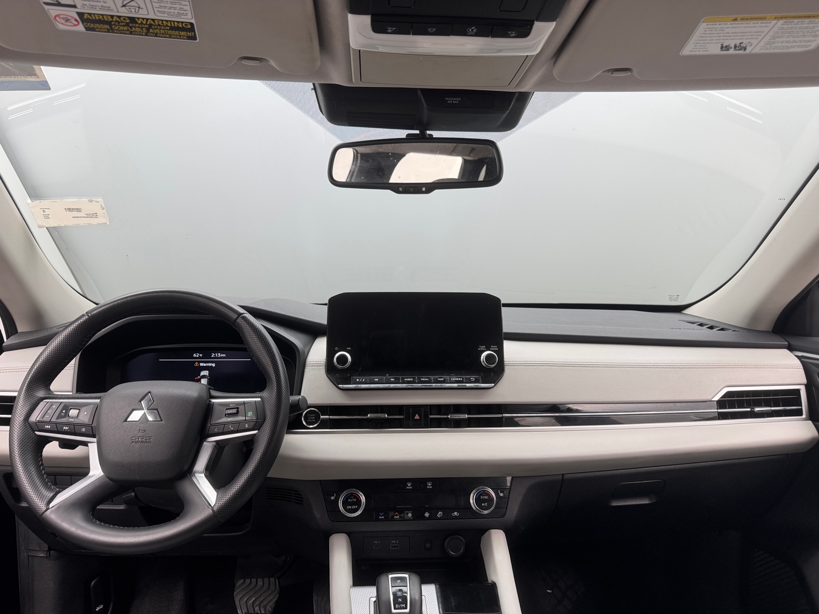 Thumbnail: 2024 Mitsubishi Outlander - 2