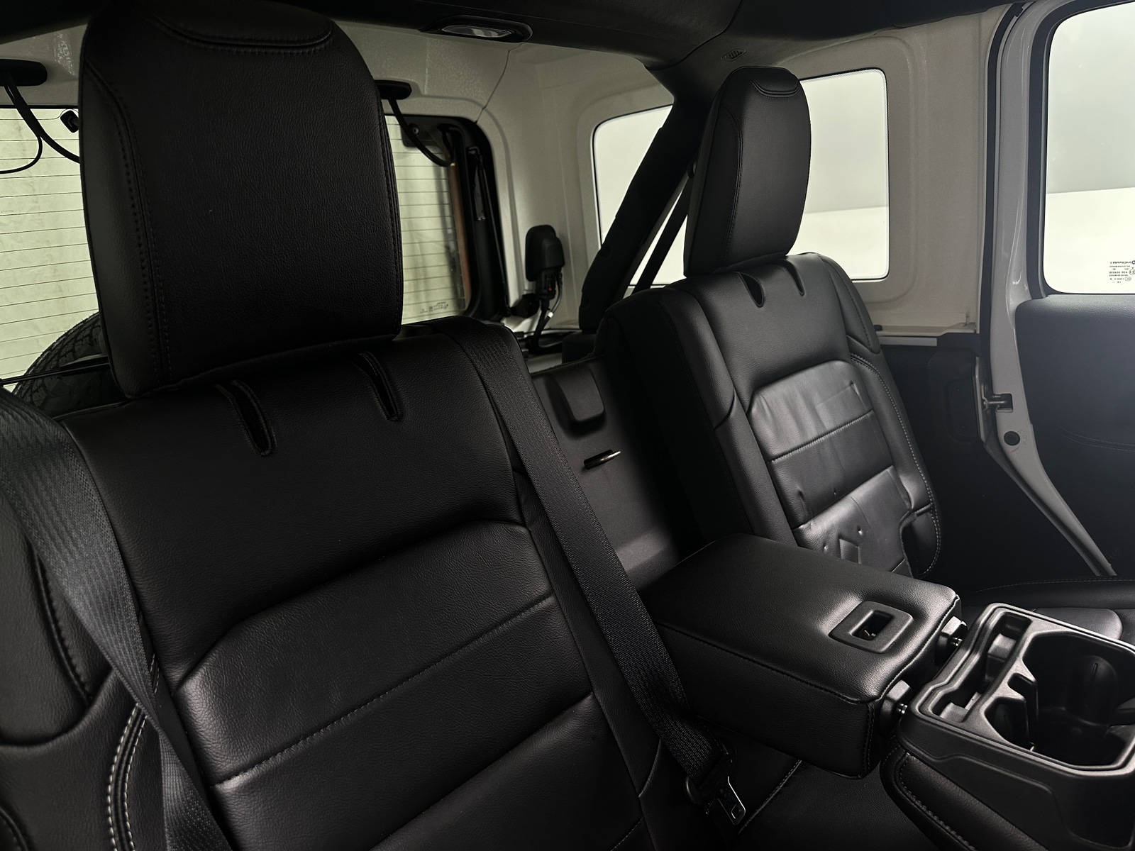 Thumbnail: 2020 Jeep Wrangler - 5