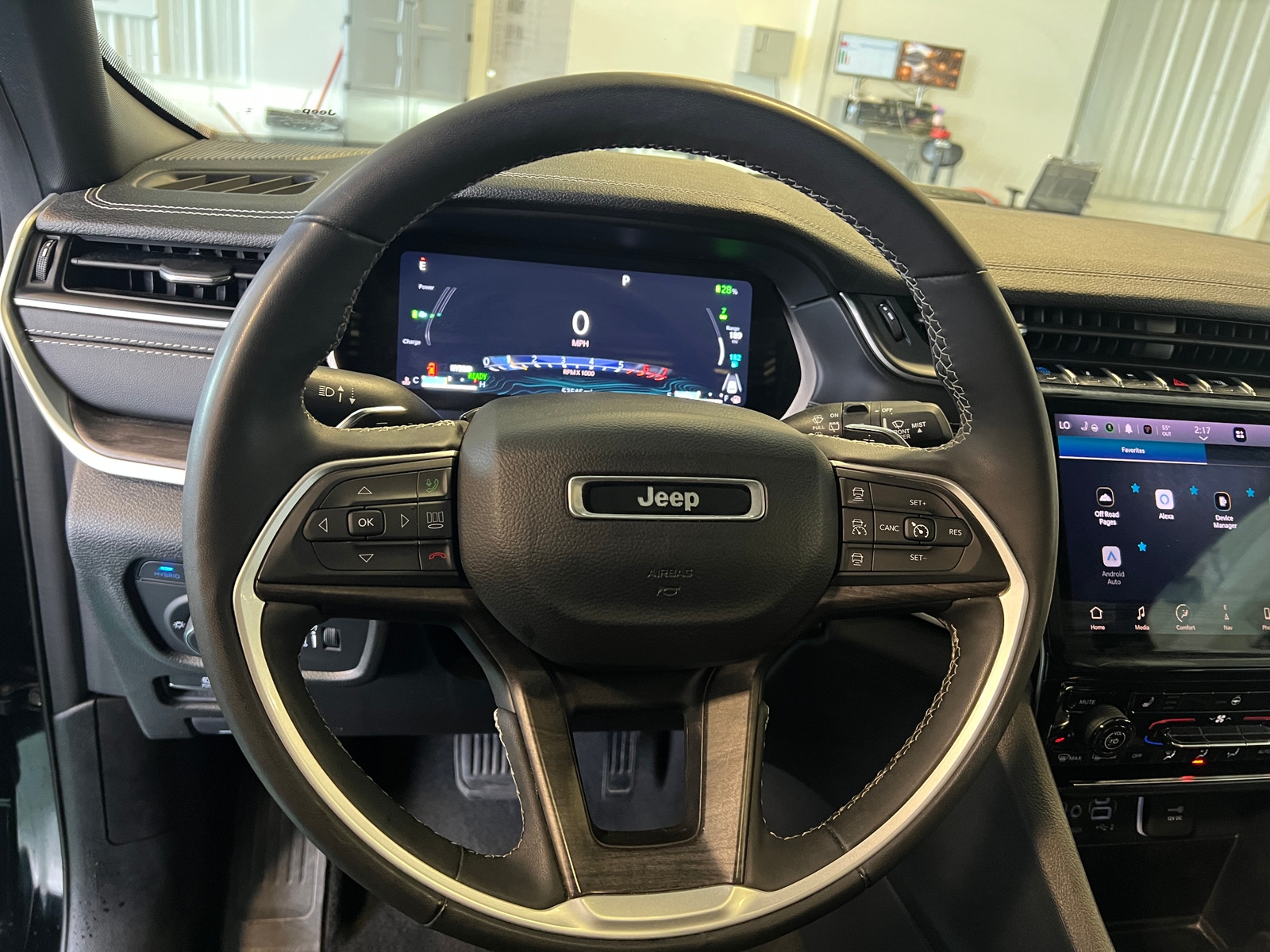 Thumbnail: 2024 Jeep Grand Cherokee - 4