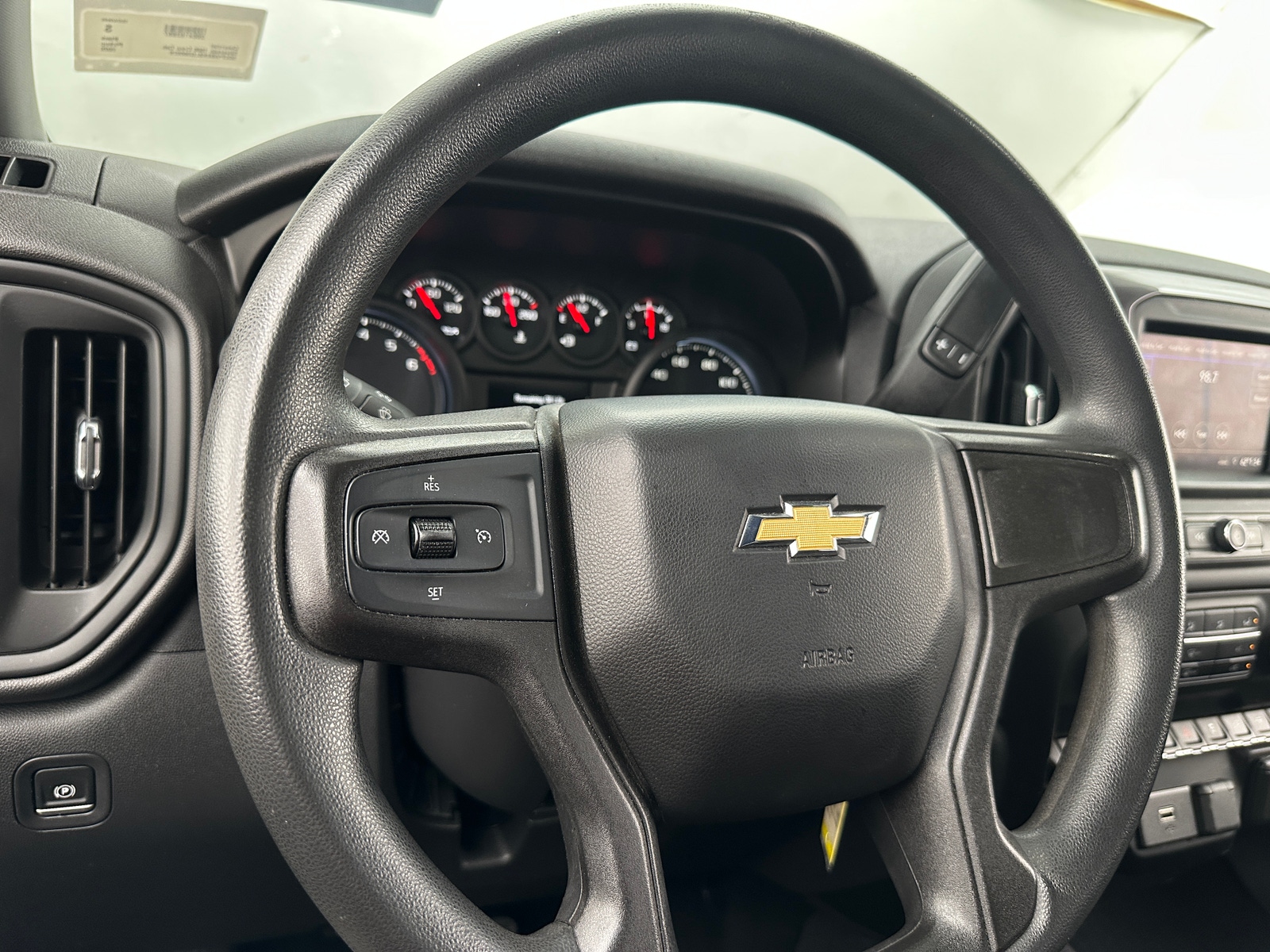 Thumbnail: 2020 Chevrolet Silverado 1500 - 5