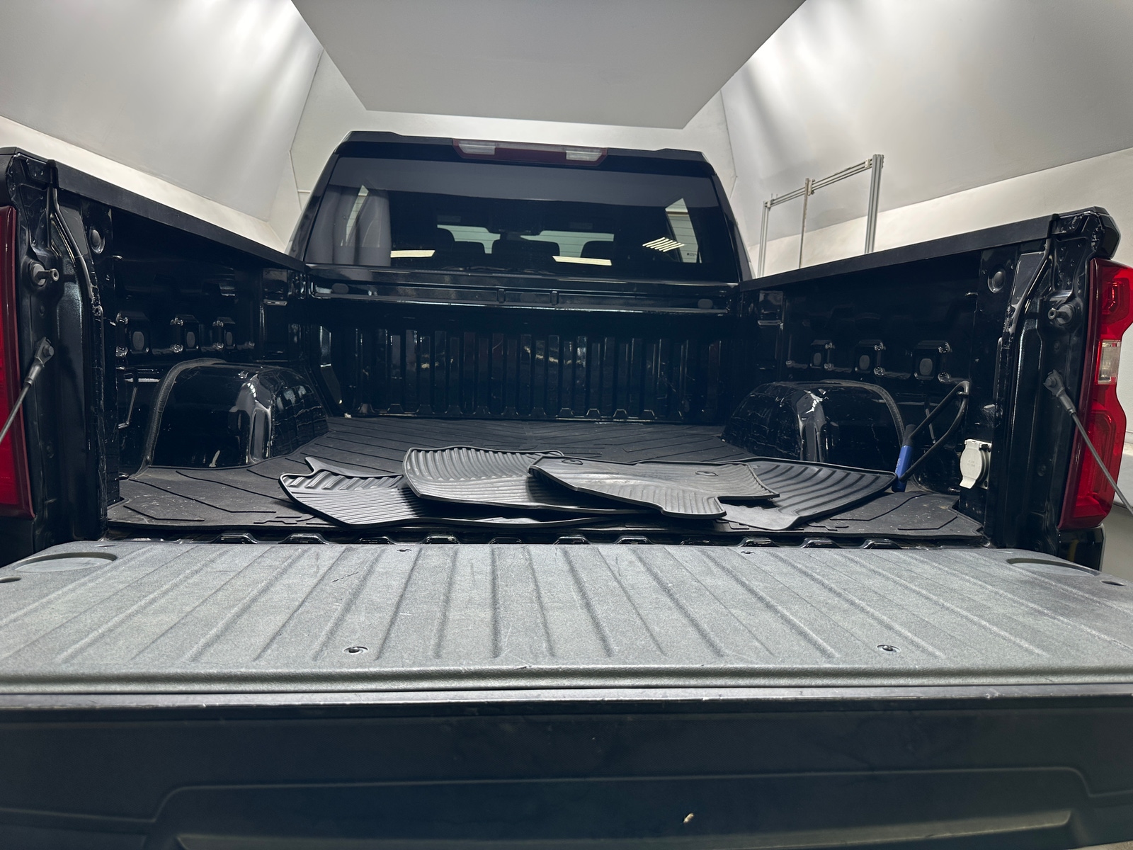 Thumbnail: 2020 Chevrolet Silverado 1500 - 7