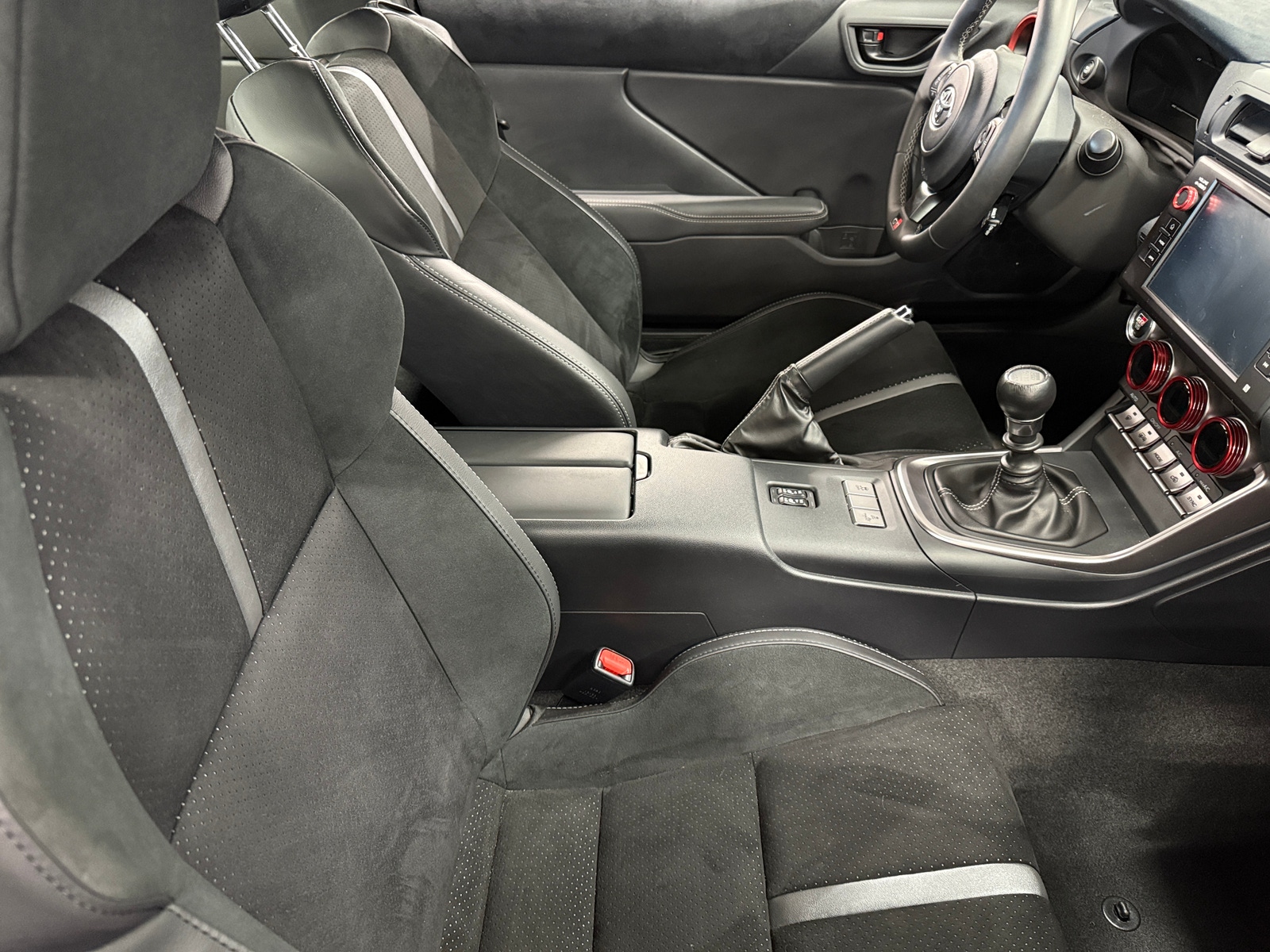 Thumbnail: 2023 Toyota GR86 - 2