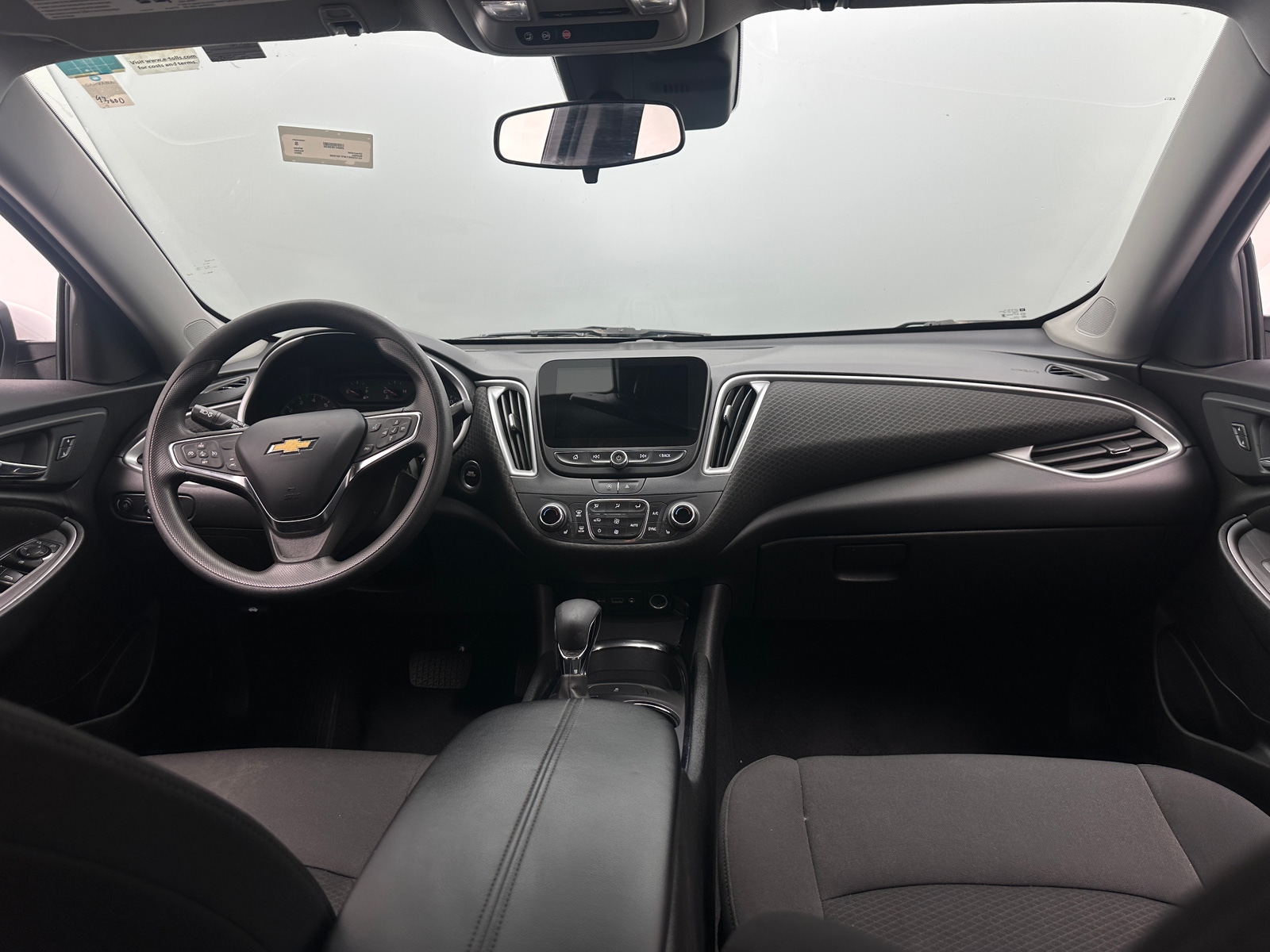 Thumbnail: 2023 Chevrolet Malibu - 3