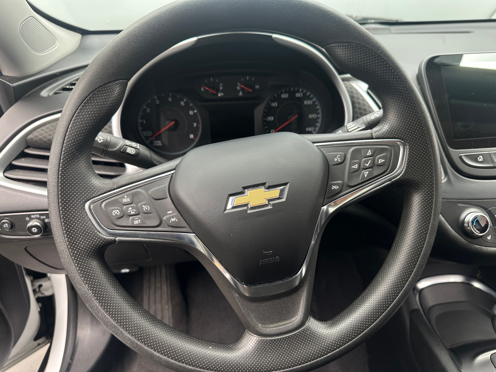 Thumbnail: 2023 Chevrolet Malibu - 5