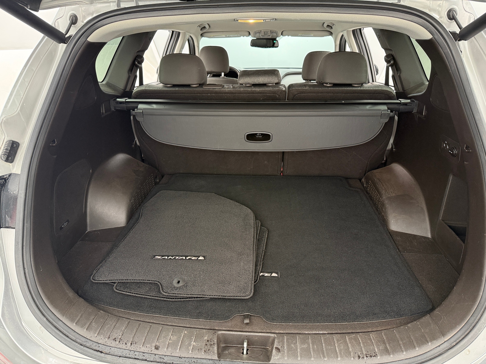 Thumbnail: 2020 Hyundai Santa Fe - 7