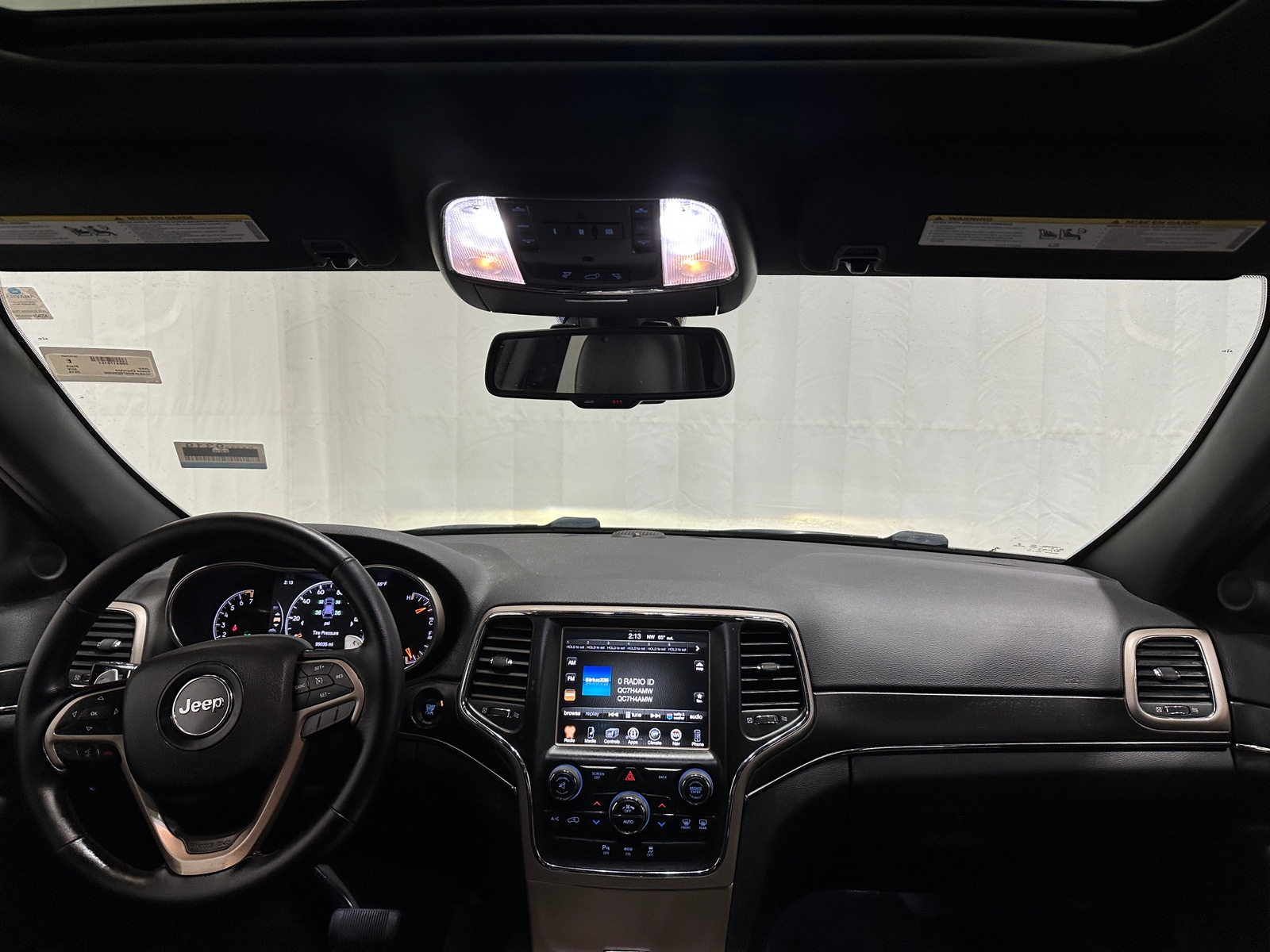 Thumbnail: 2015 Jeep Grand Cherokee - 2