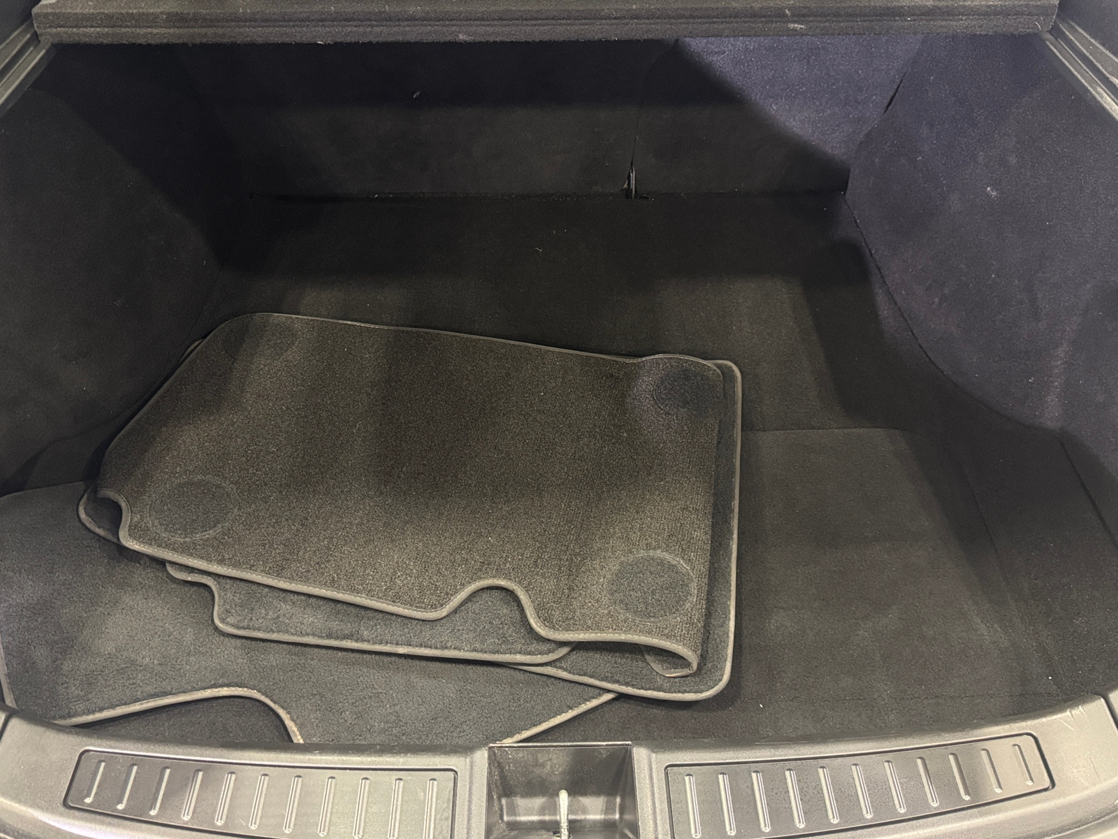 Thumbnail: 2018 Tesla Model S - 6