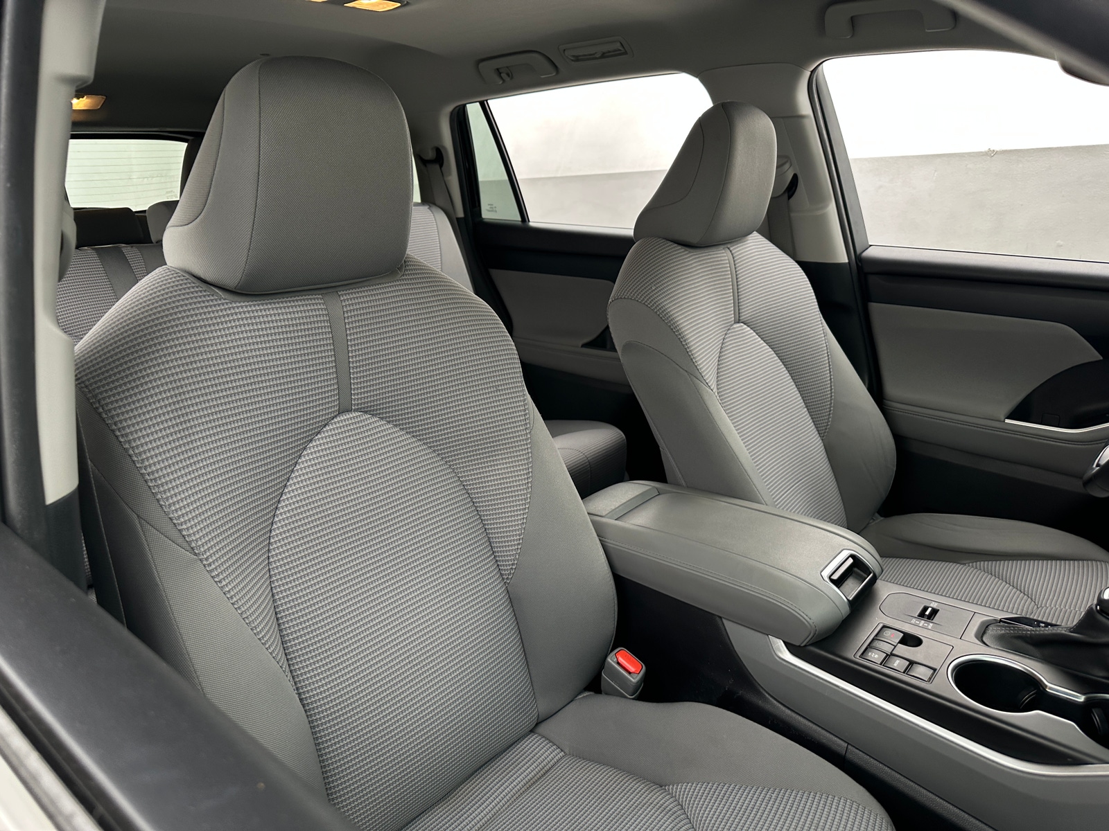 Thumbnail: 2023 Toyota Highlander - 2