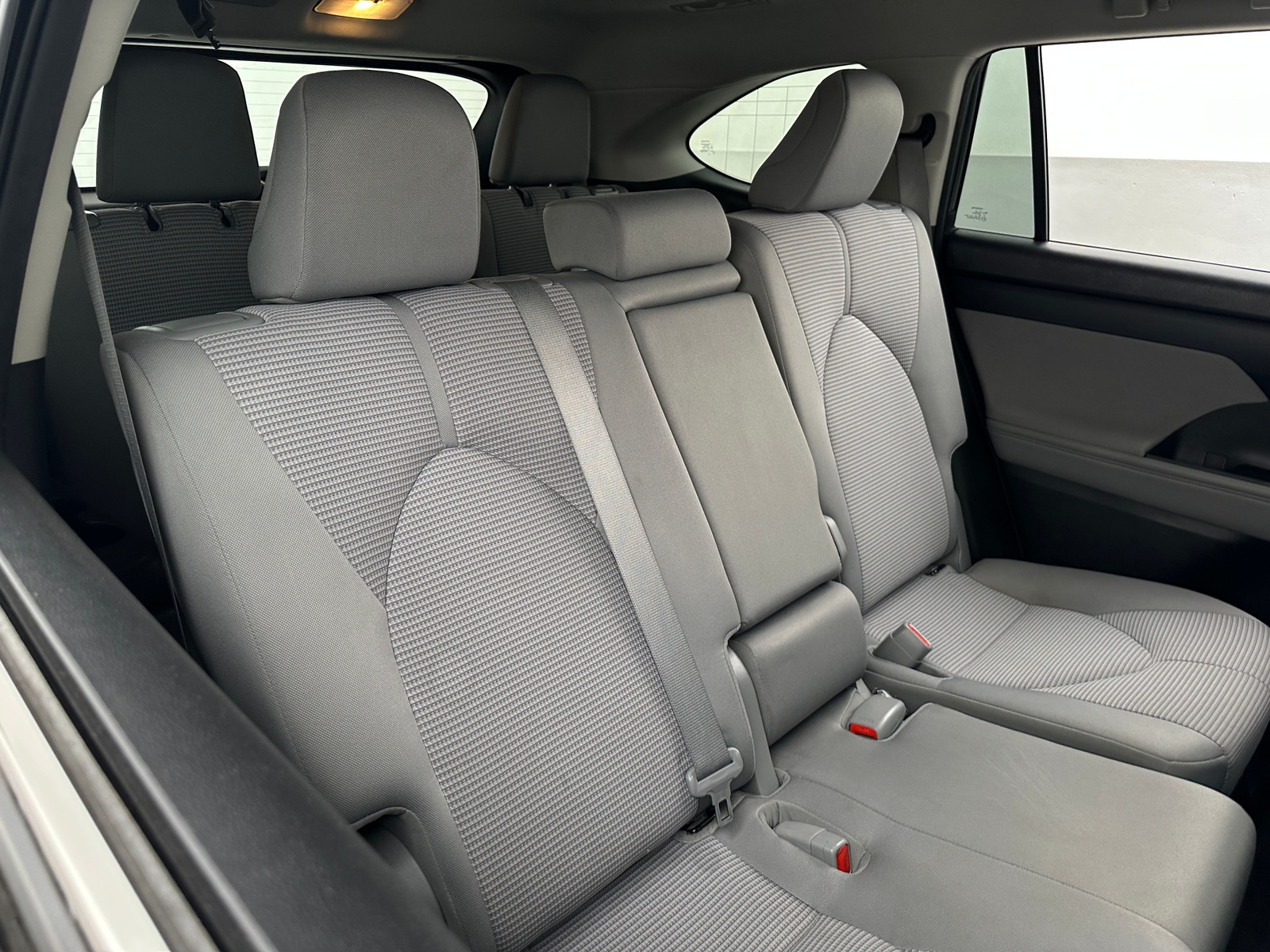 Thumbnail: 2023 Toyota Highlander - 6