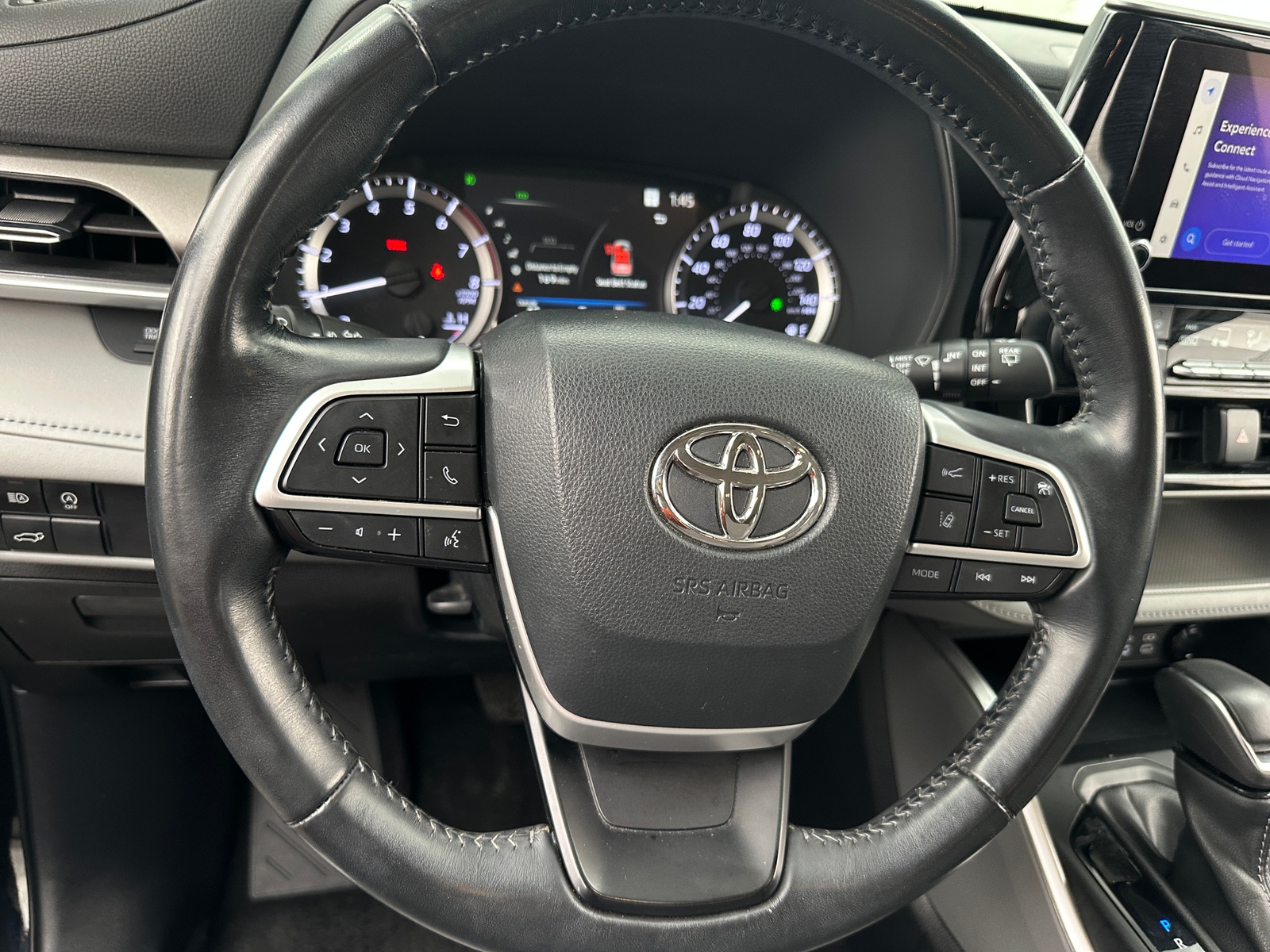 Thumbnail: 2023 Toyota Highlander - 5