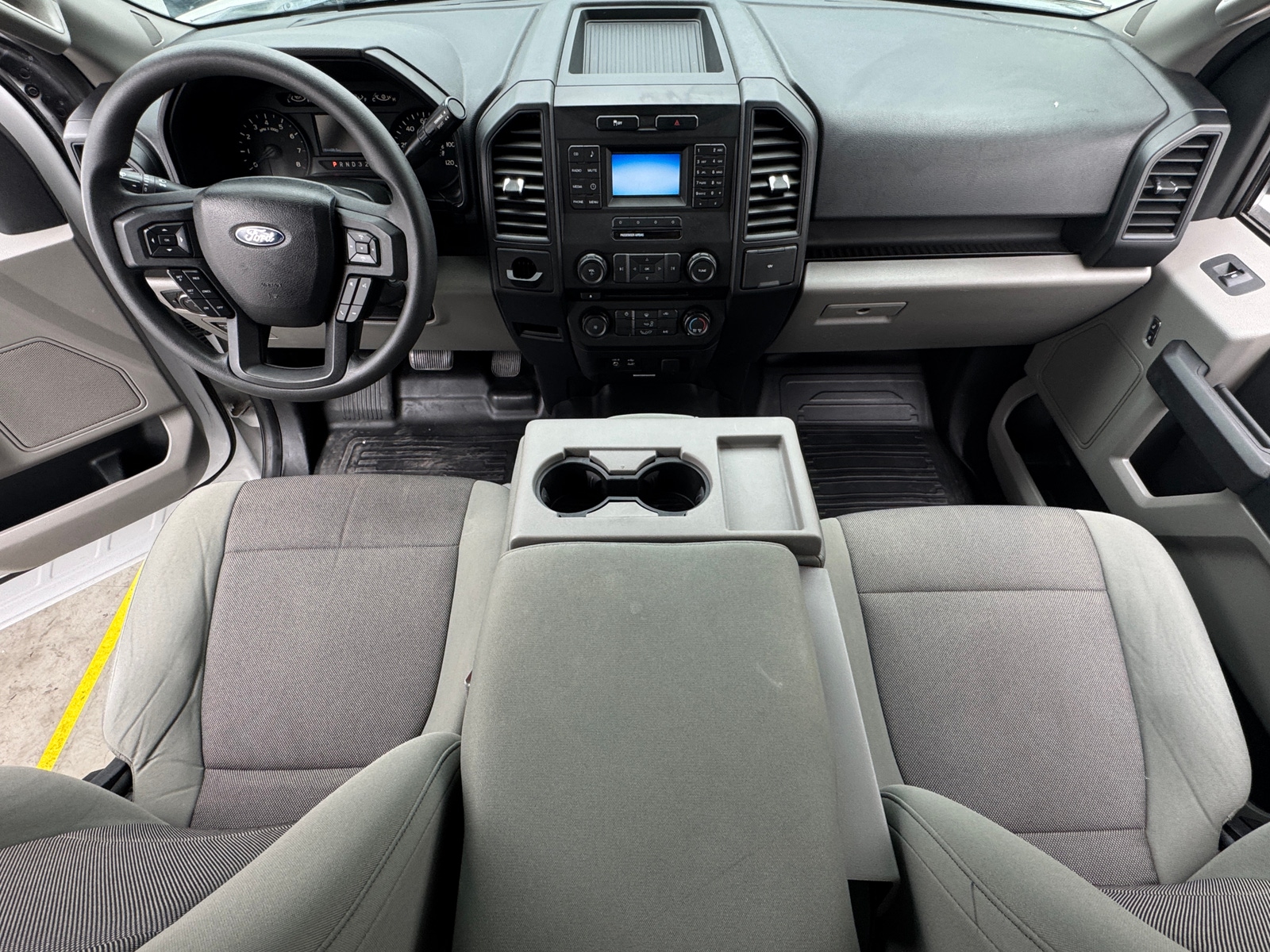 Thumbnail: 2015 Ford Econoline - 3