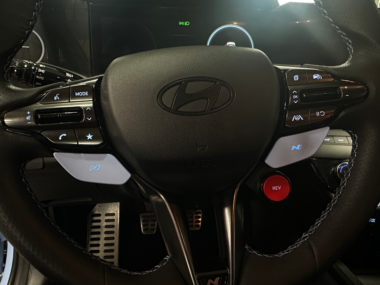 Thumbnail: 2025 Hyundai Elantra - 4