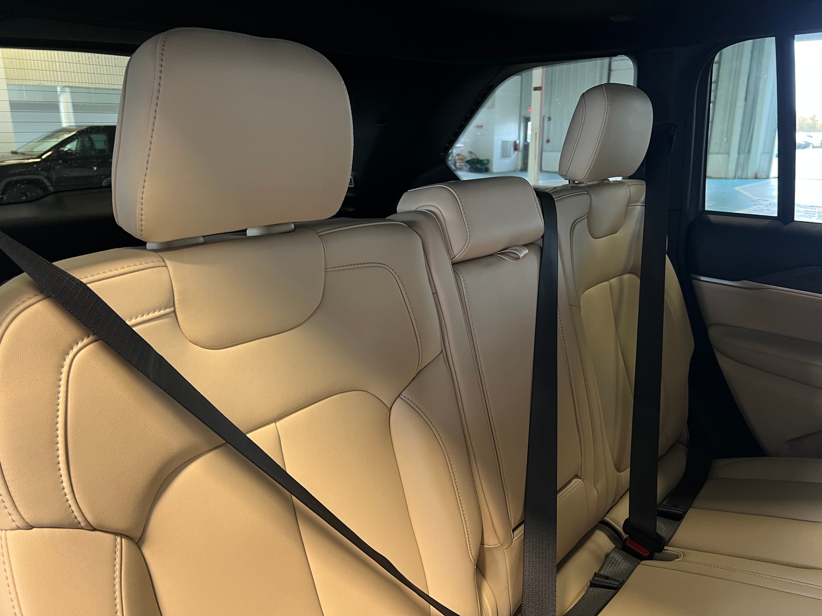 Thumbnail: 2023 Jeep Grand Cherokee - 5