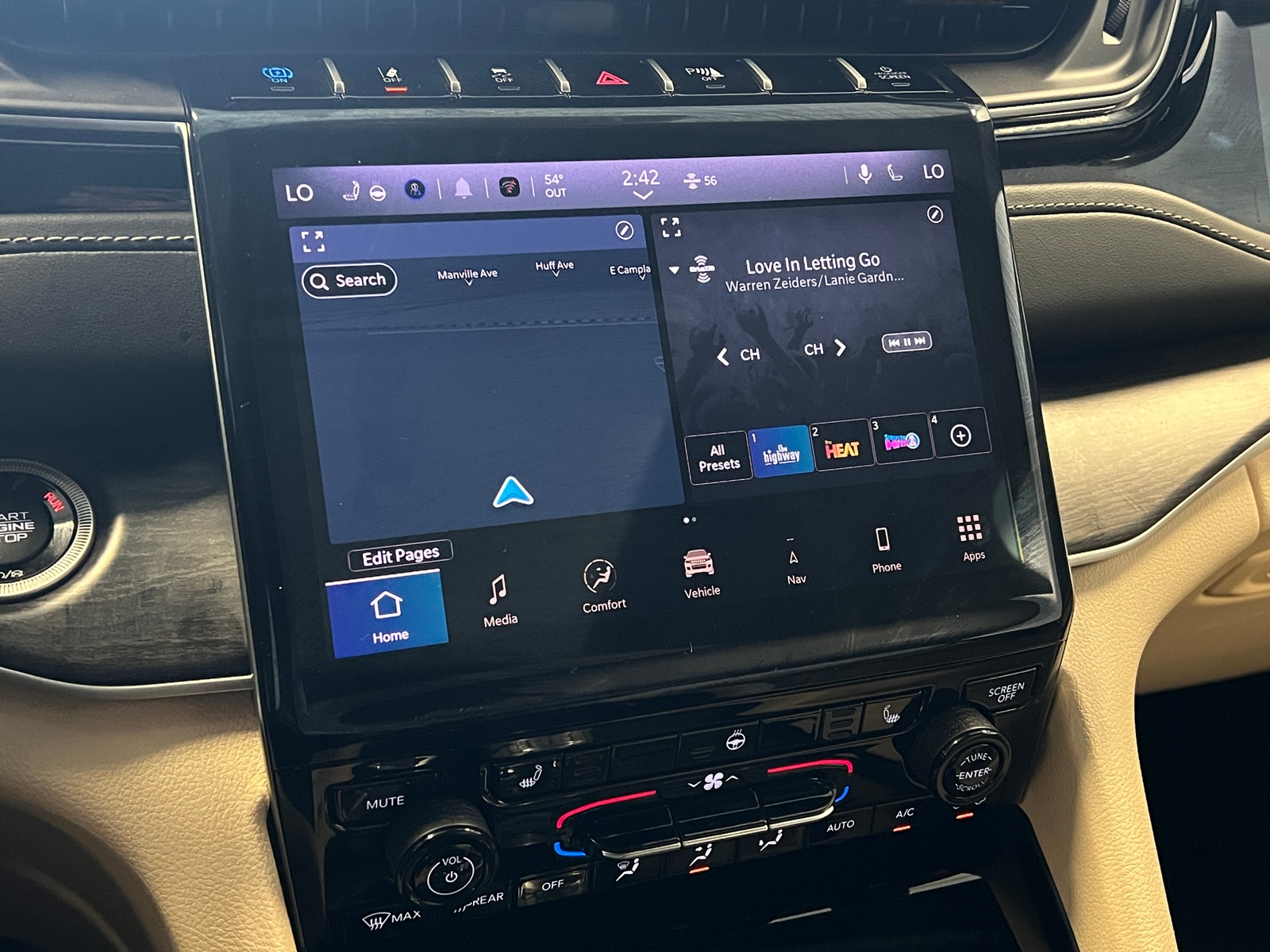 Thumbnail: 2023 Jeep Grand Cherokee - 3