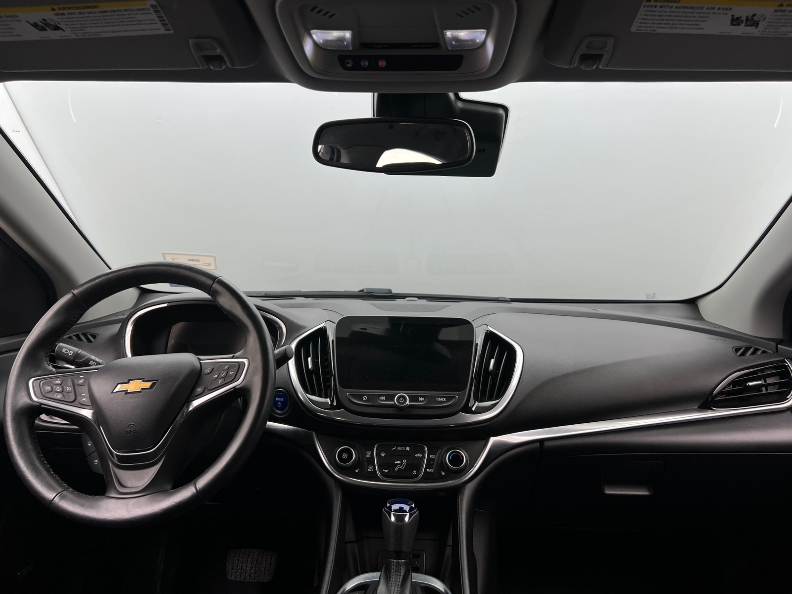 Thumbnail: 2017 Chevrolet Volt - 2