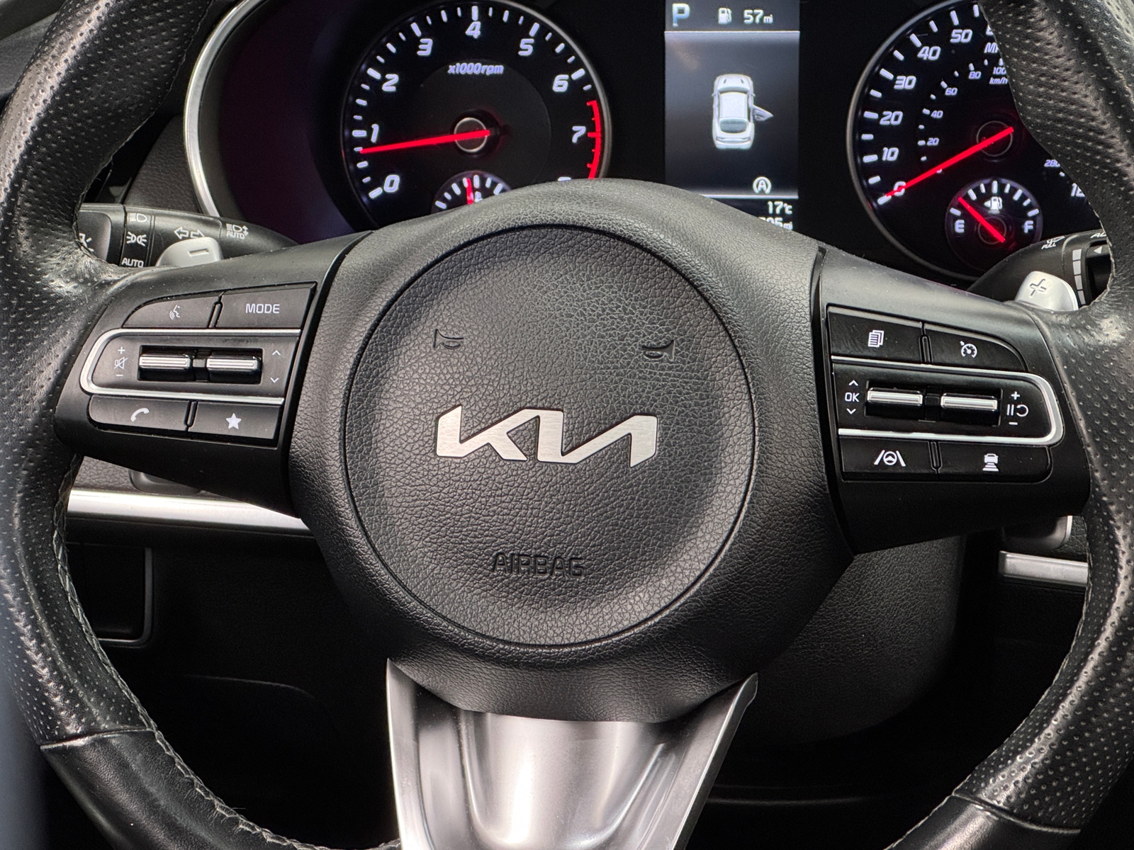 Thumbnail: 2022 Kia Stinger - 4