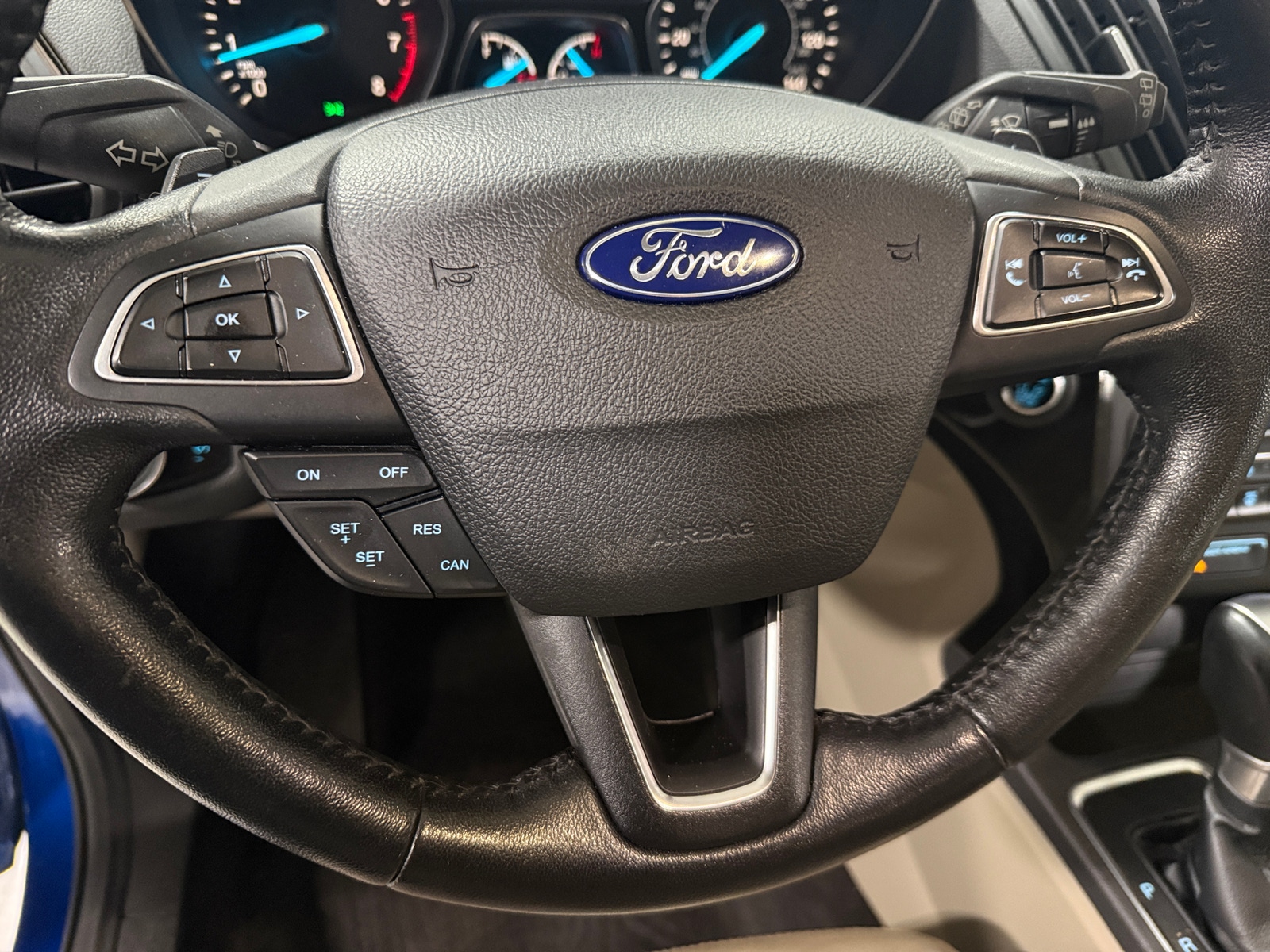 Thumbnail: 2017 Ford Escape - 4