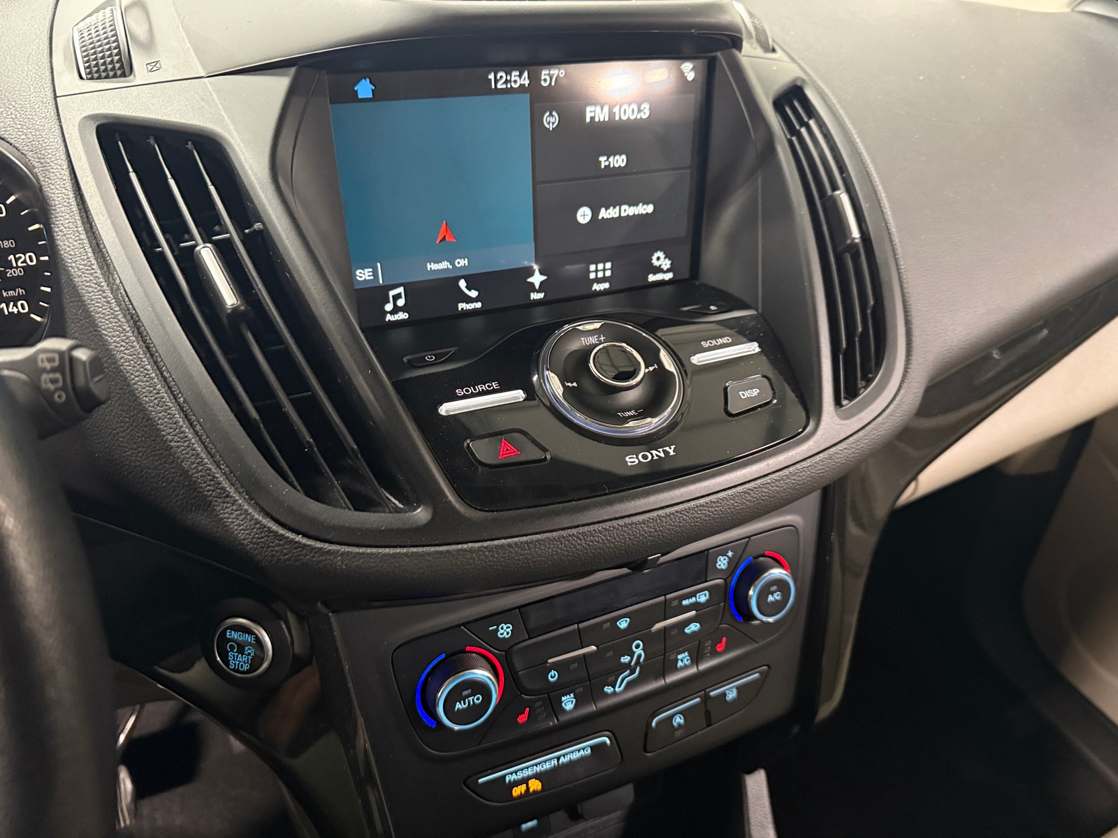 Thumbnail: 2017 Ford Escape - 3