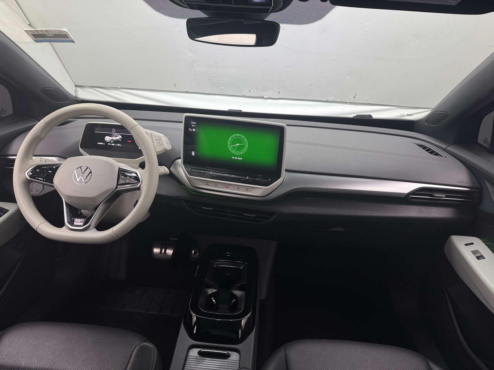 Thumbnail: 2021 Volkswagen ID.4 - 2