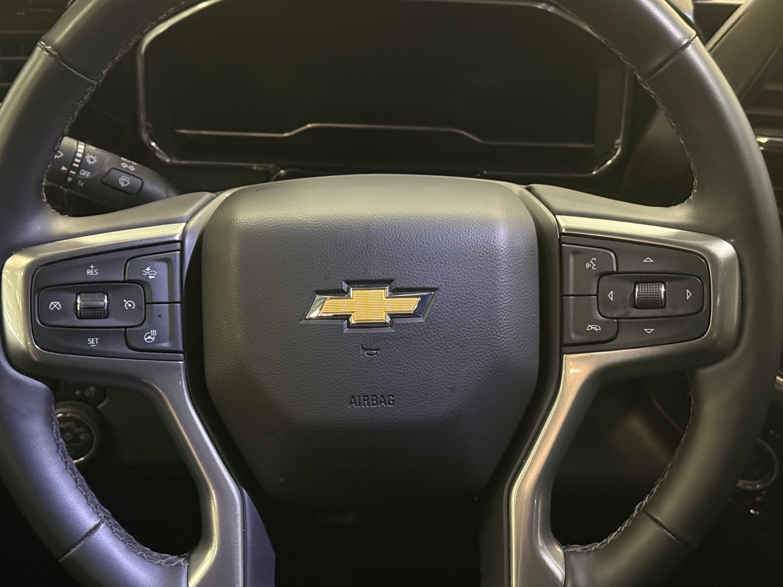 Thumbnail: 2024 Chevrolet Silverado 3500 - 4