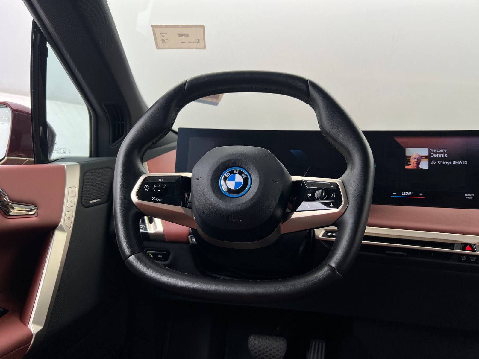 Thumbnail: 2023 BMW iX - 5