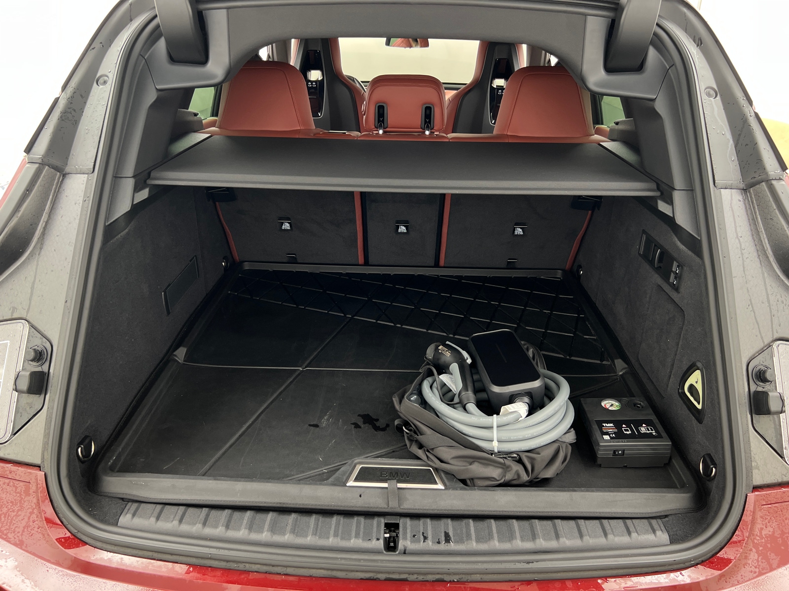 Thumbnail: 2023 BMW iX - 7