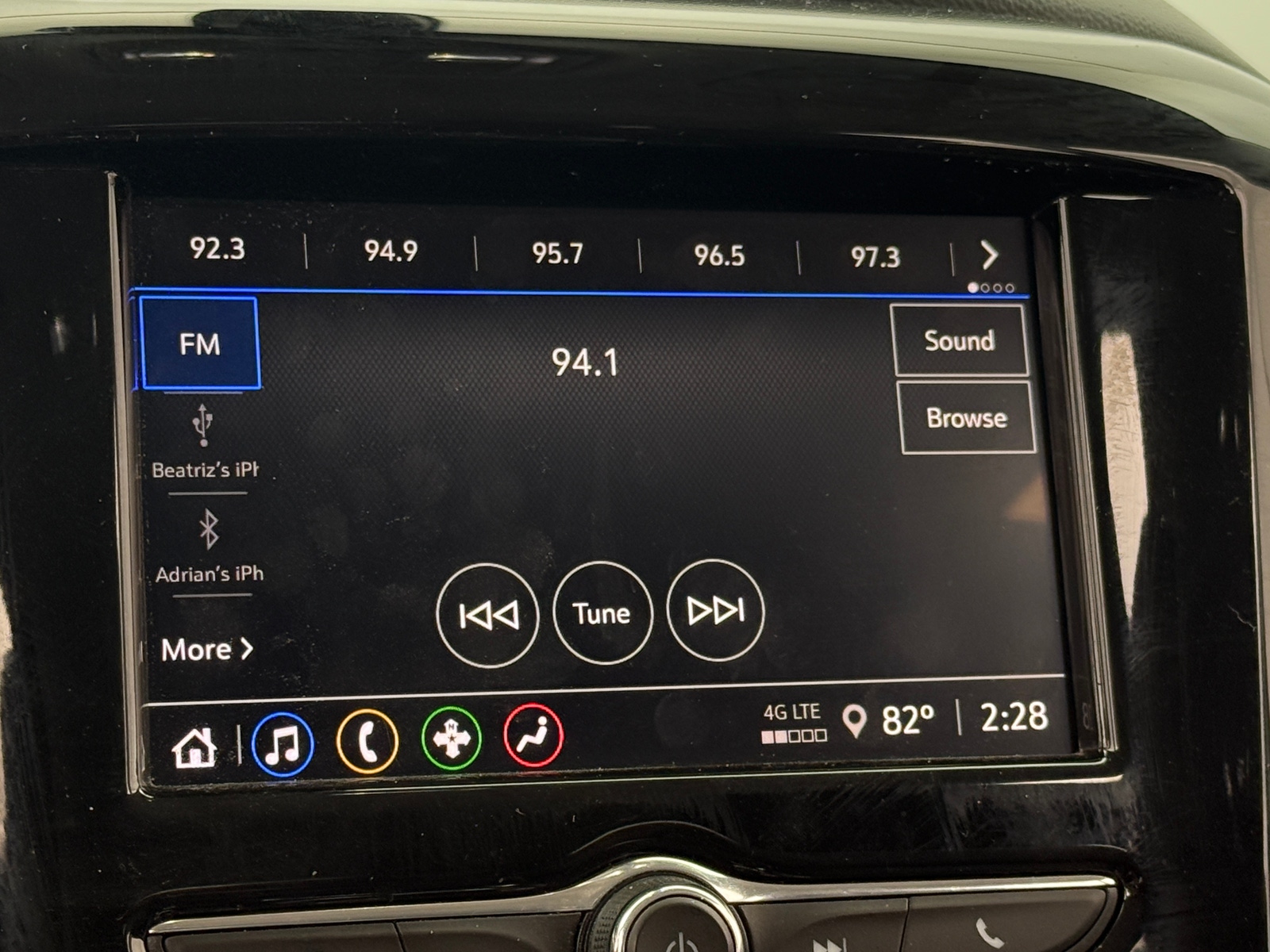 Thumbnail: 2020 Chevrolet Traverse - 4