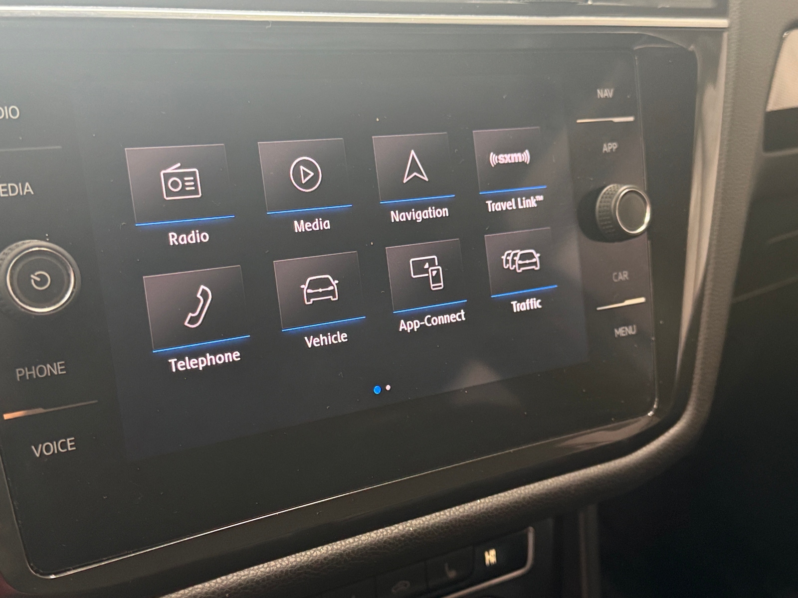 Thumbnail: 2020 Volkswagen Tiguan - 3