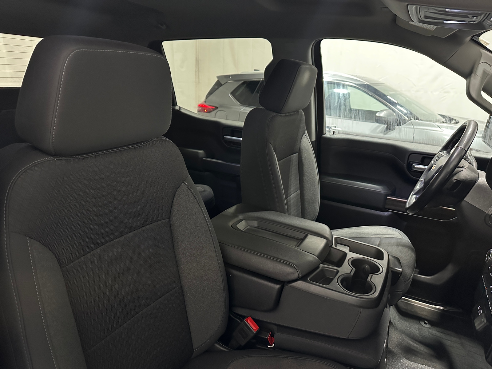 Thumbnail: 2020 Chevrolet Silverado 1500 - 2