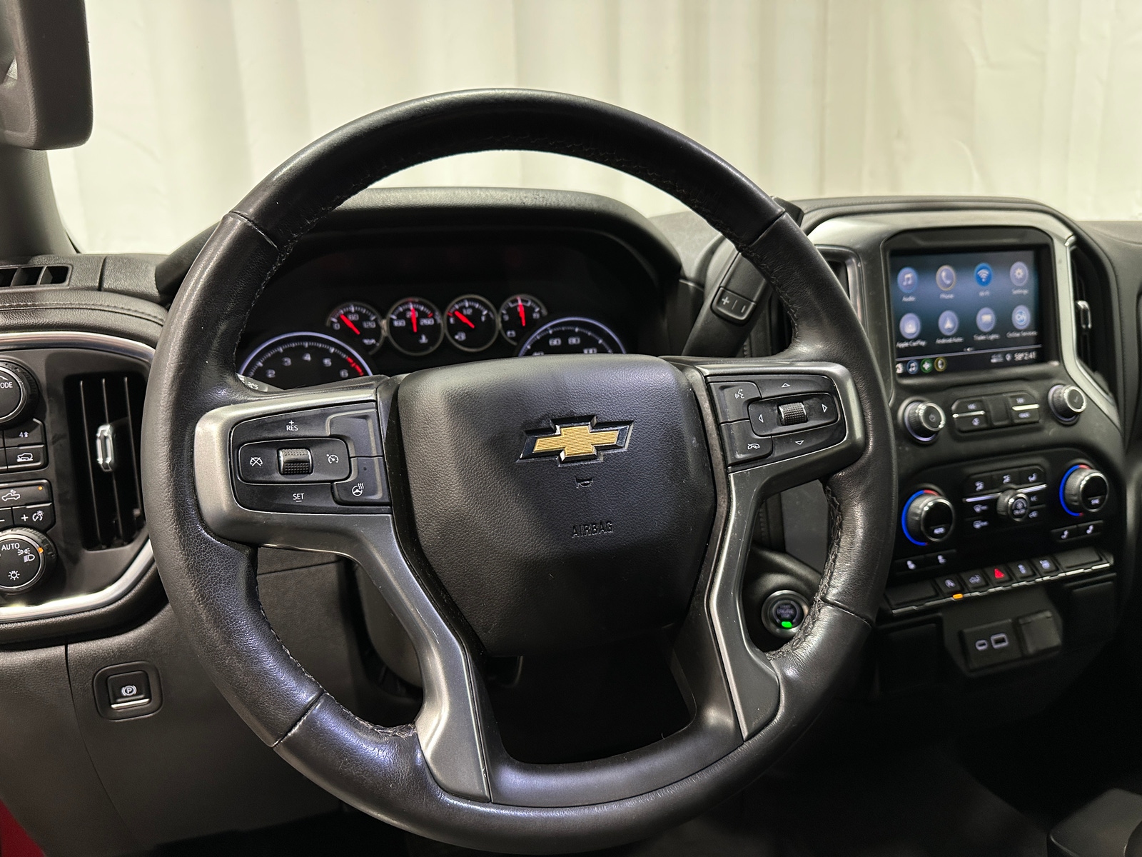 Thumbnail: 2020 Chevrolet Silverado 1500 - 5