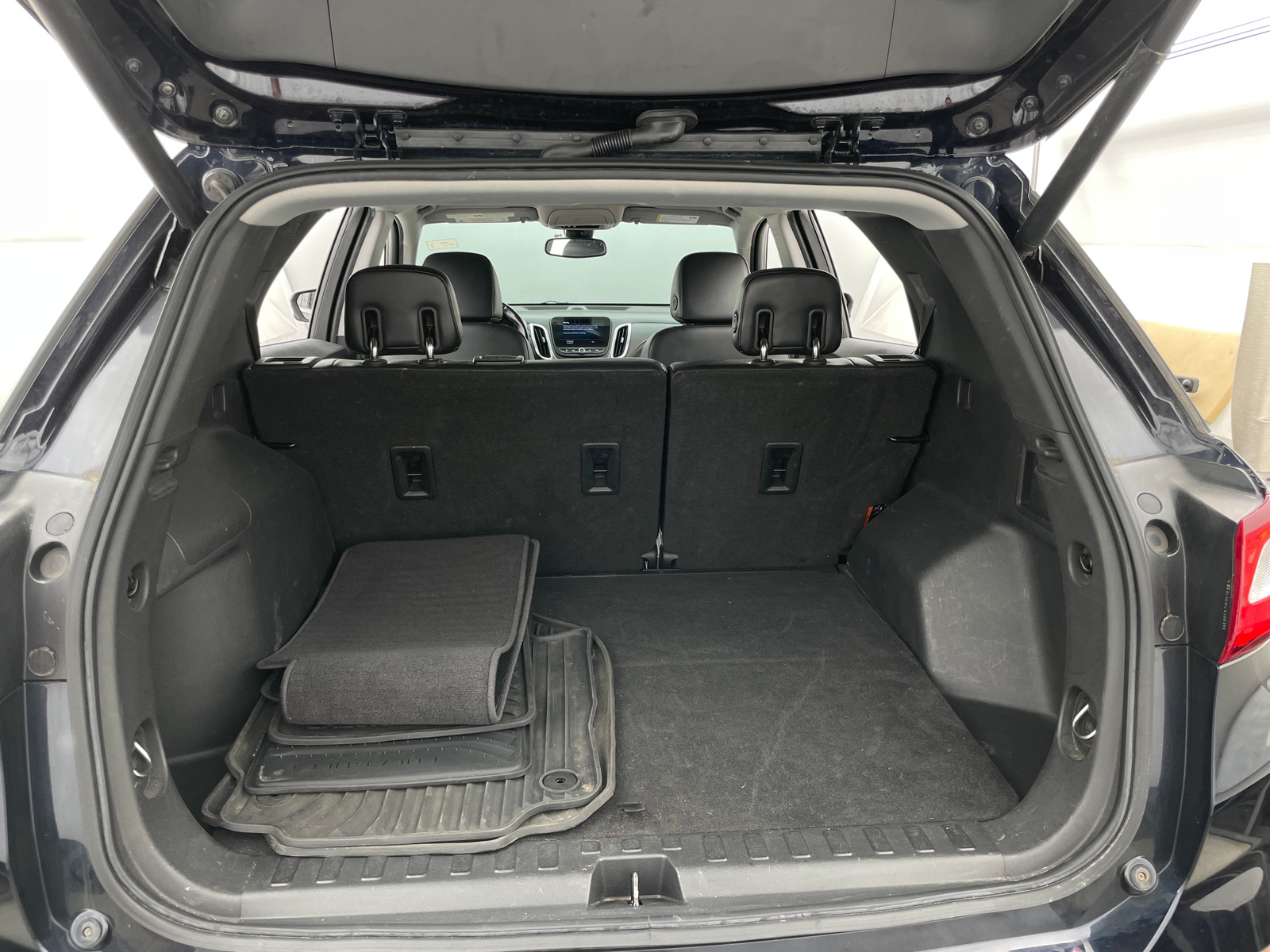 Thumbnail: 2020 Chevrolet Equinox - 6