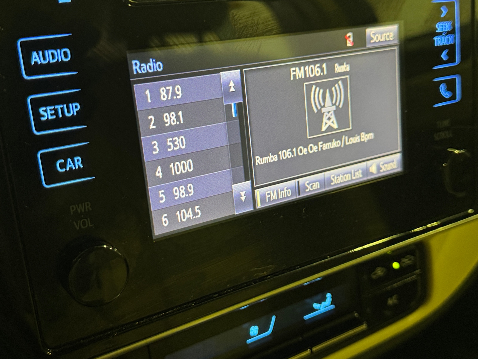 Thumbnail: 2017 Toyota Corolla - 4