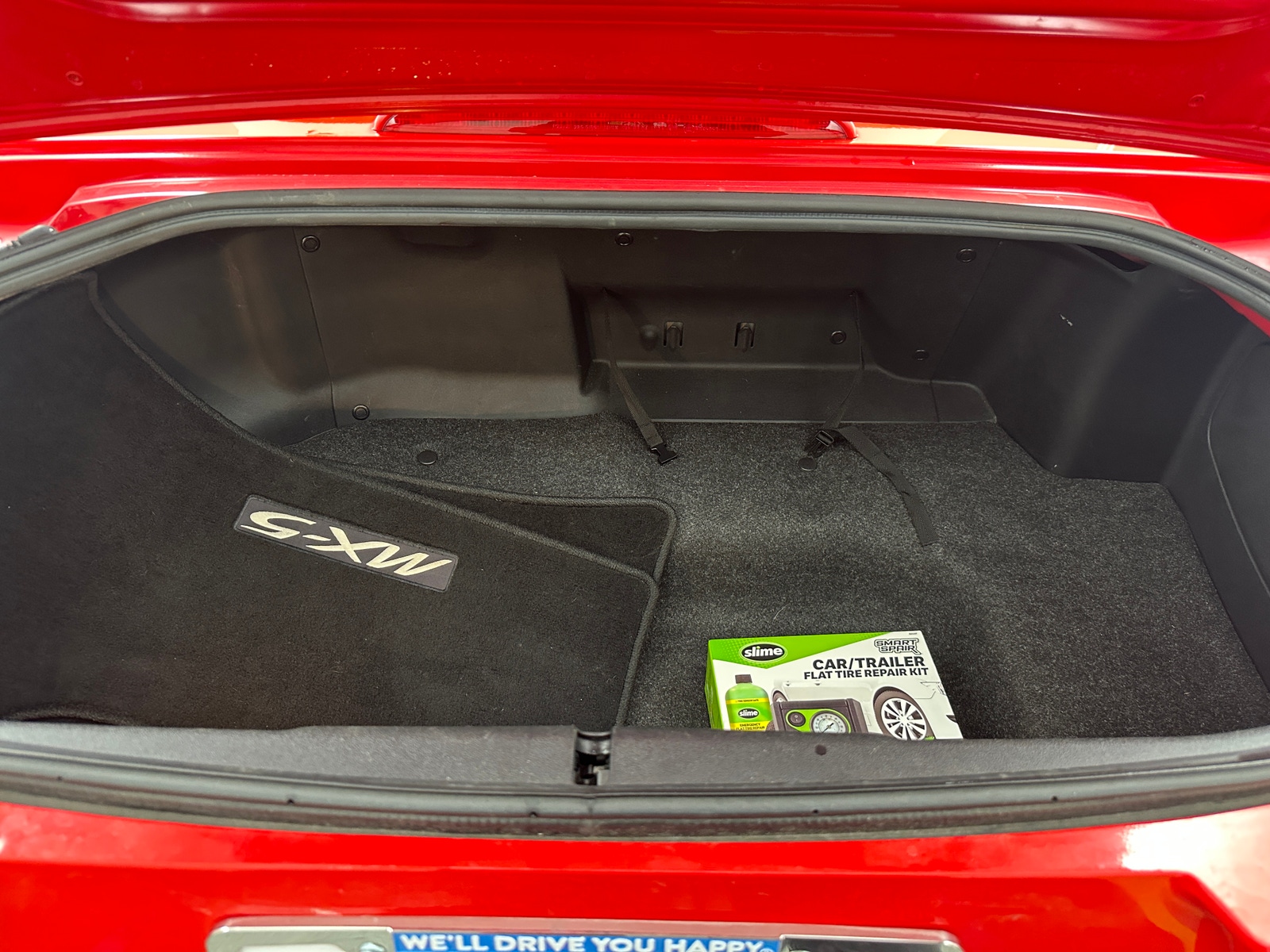 Thumbnail: 2015 Mazda MX-5 Miata - 6