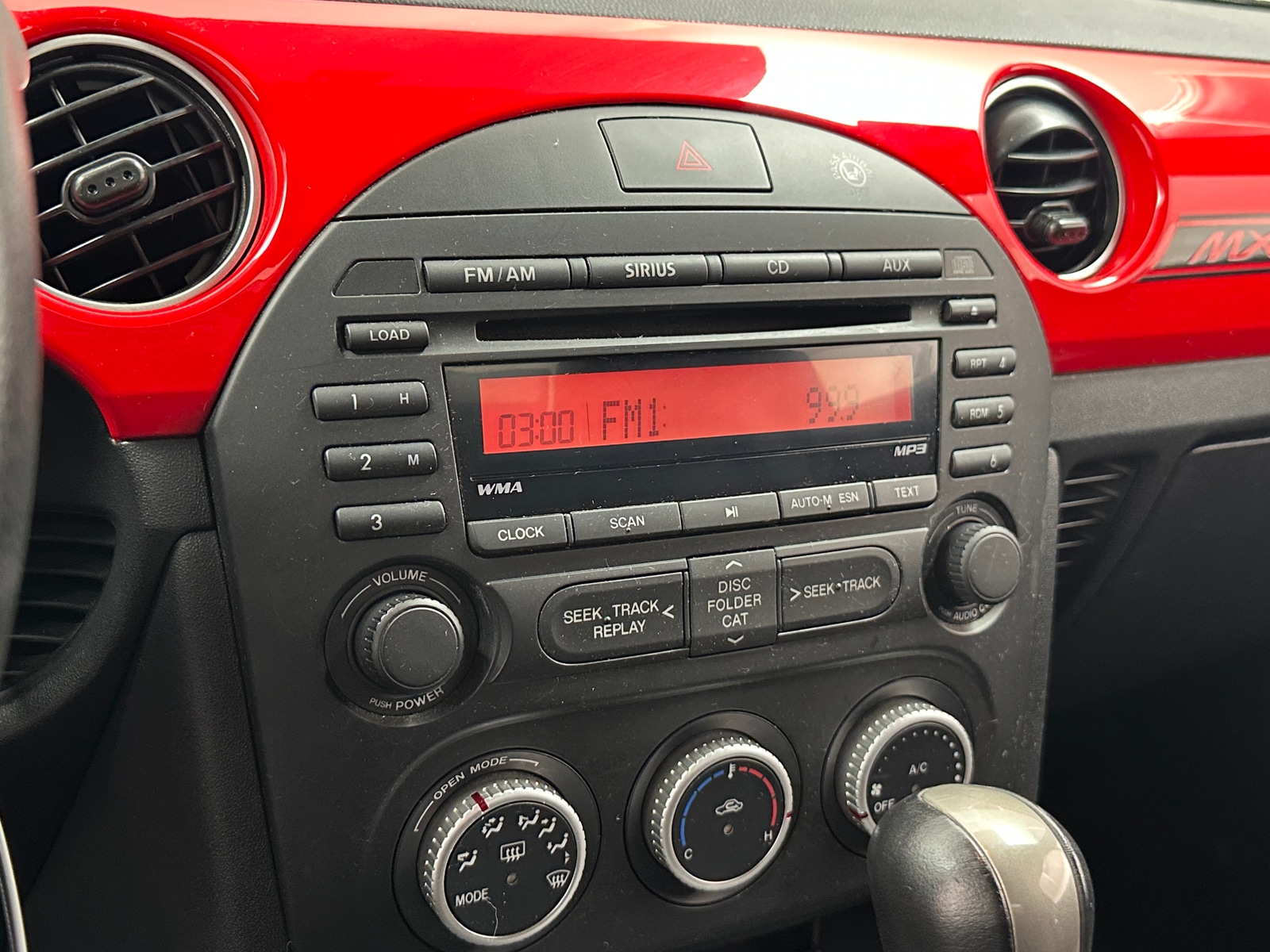 Thumbnail: 2015 Mazda MX-5 Miata - 4