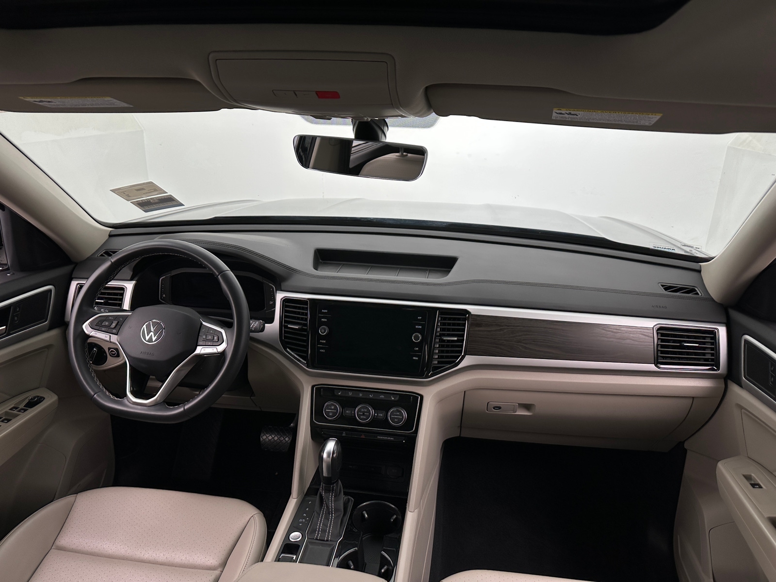 Thumbnail: 2022 Volkswagen Atlas - 2