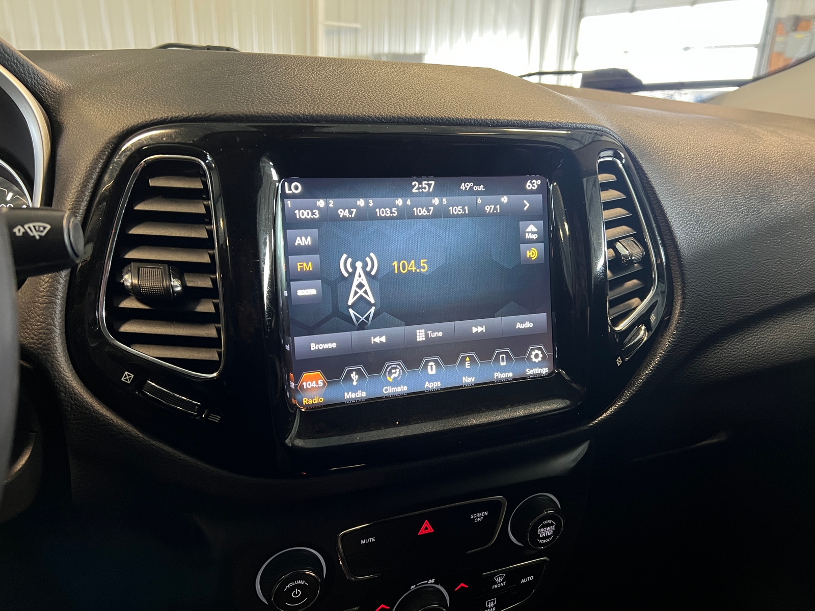 Thumbnail: 2019 Jeep Compass - 4