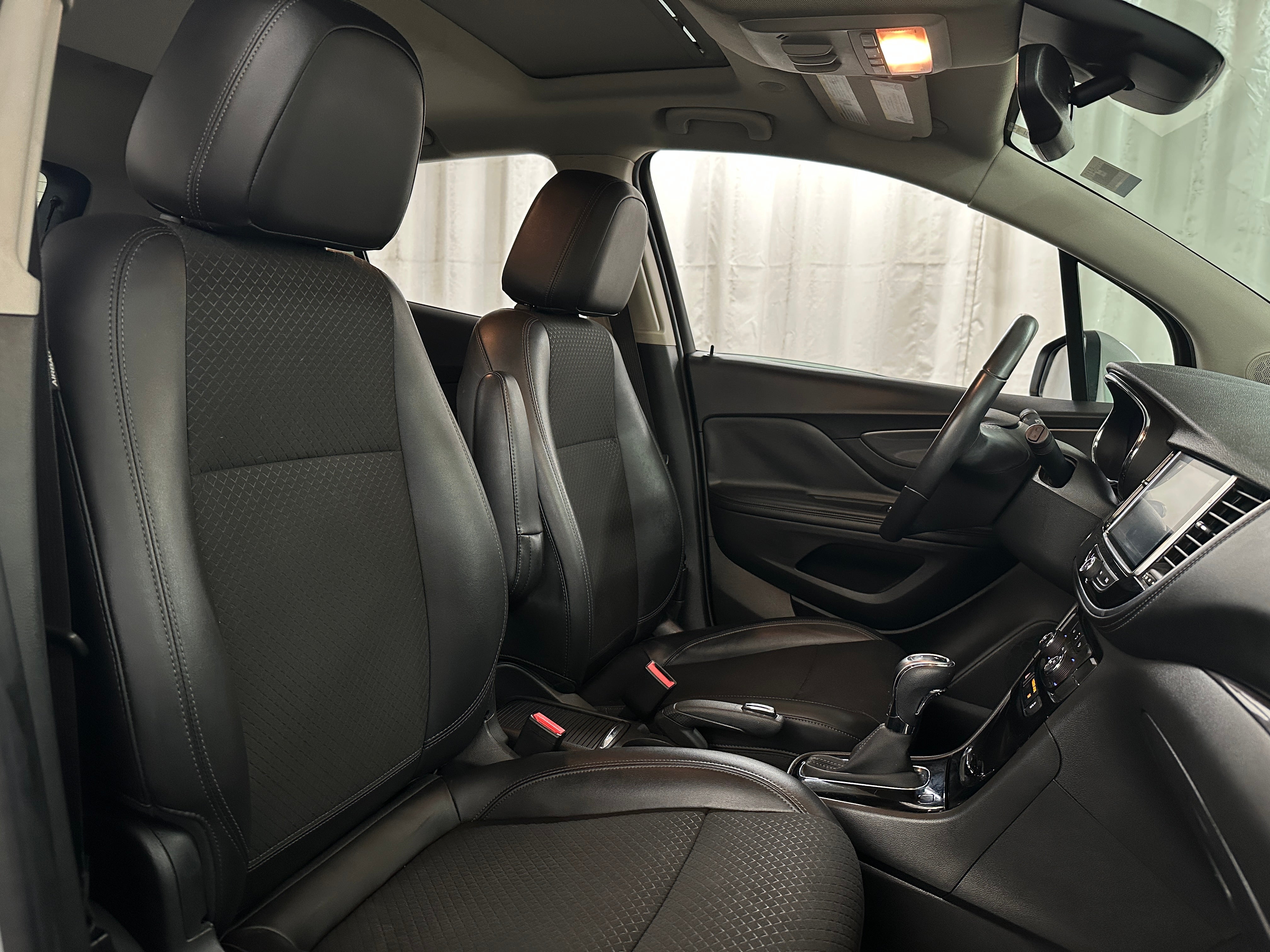 Image of 2018 Buick Encore Sport Touring