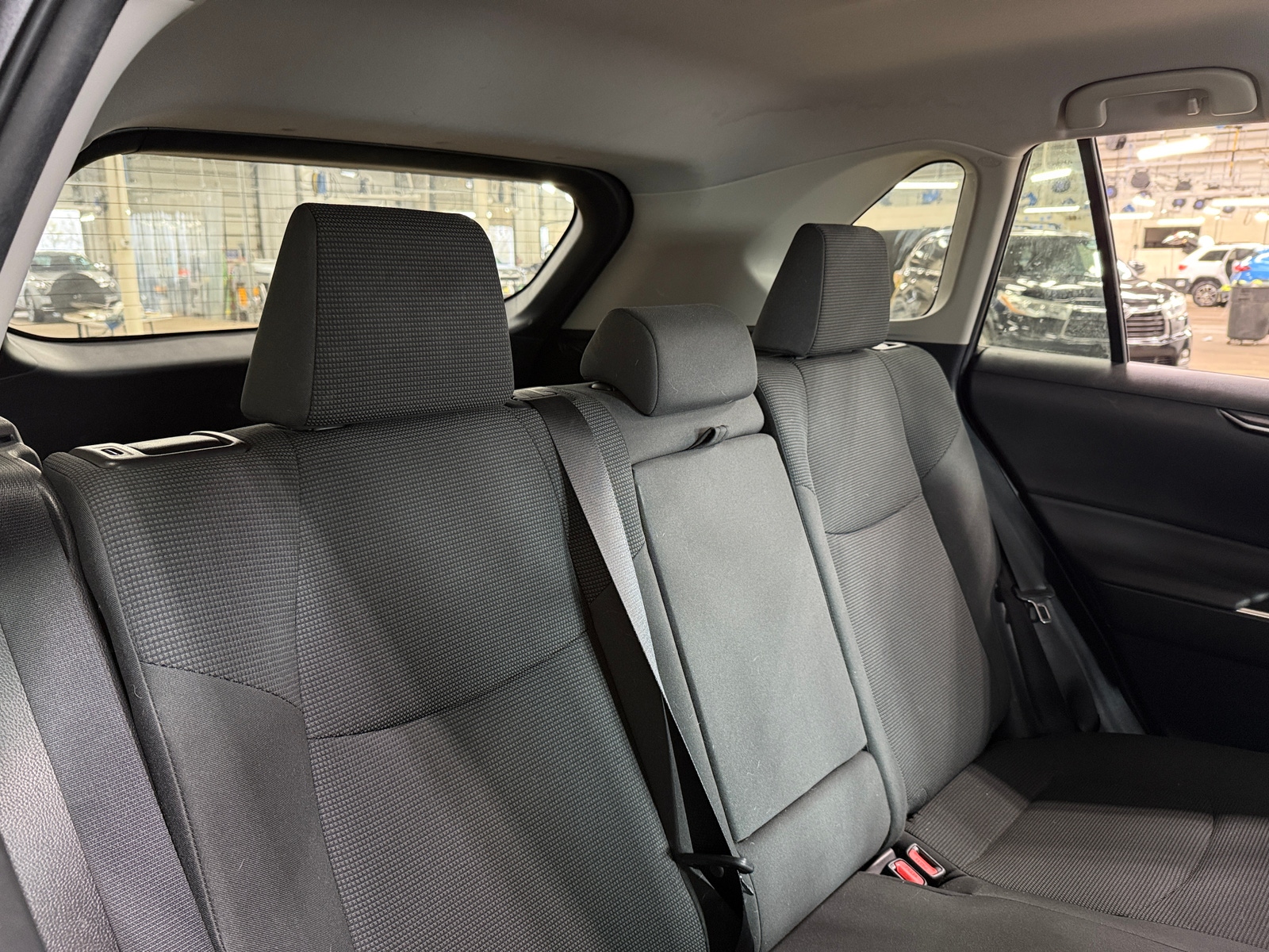 Thumbnail: 2021 Toyota RAV4 - 6